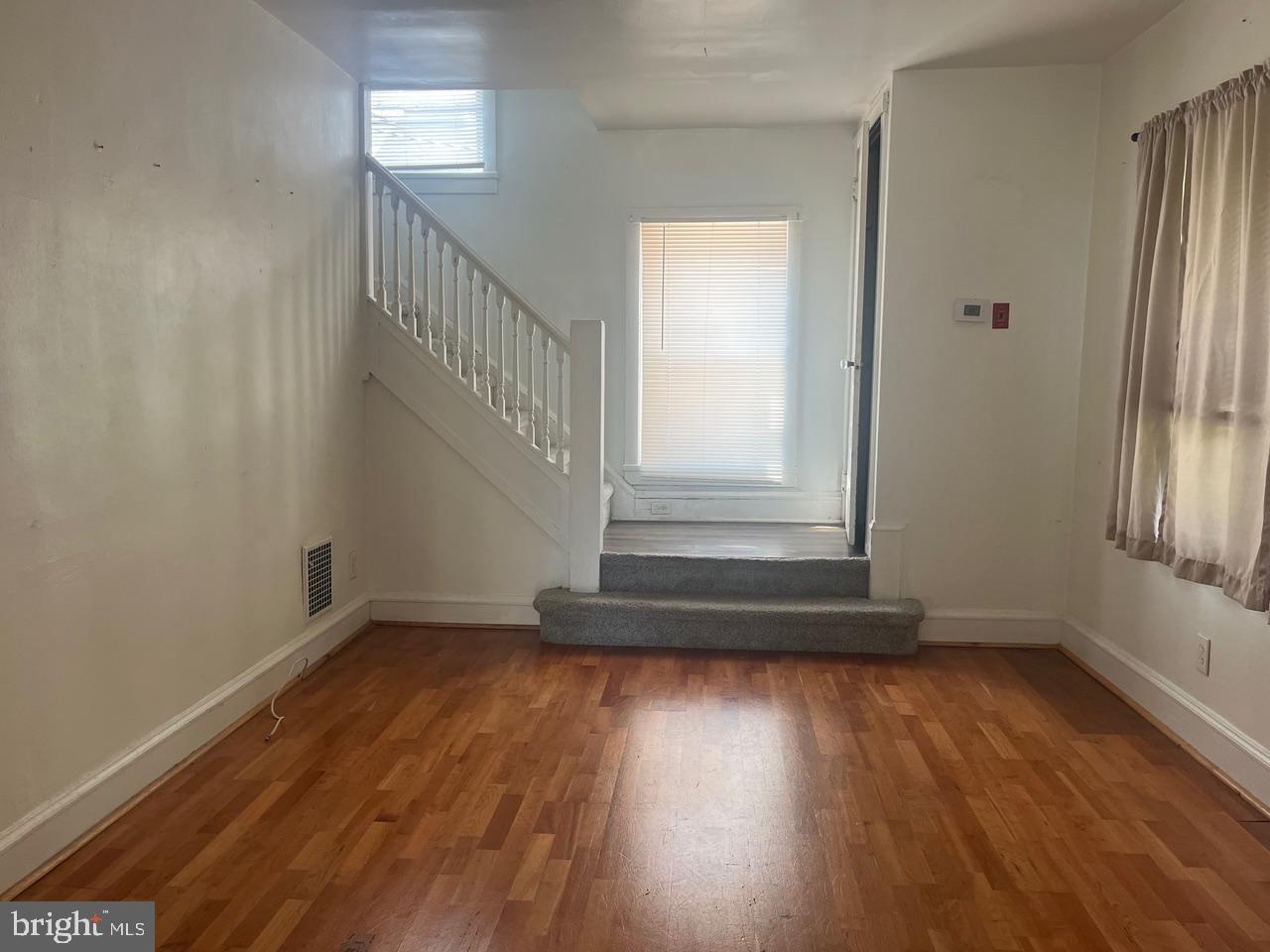 461 S SYCAMORE STREET