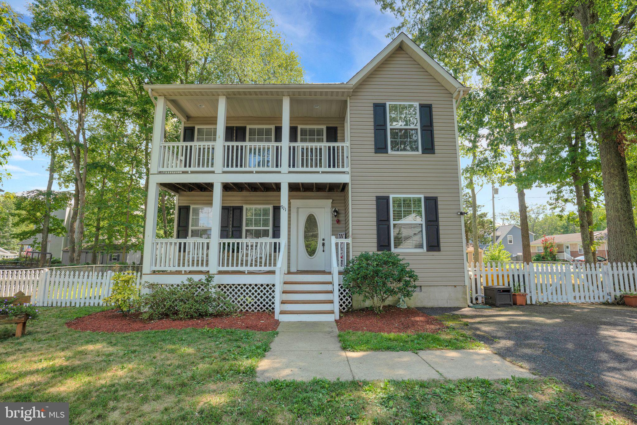 DEALE BEACH - Residential