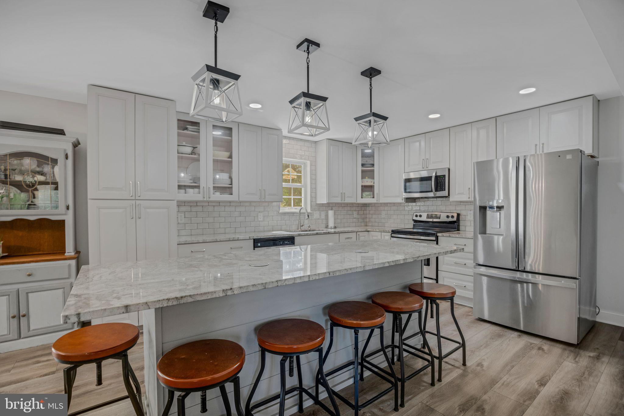 DEALE BEACH - Residential