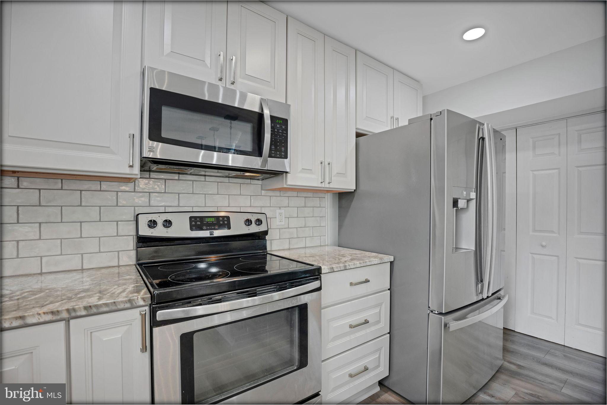 DEALE BEACH - Residential