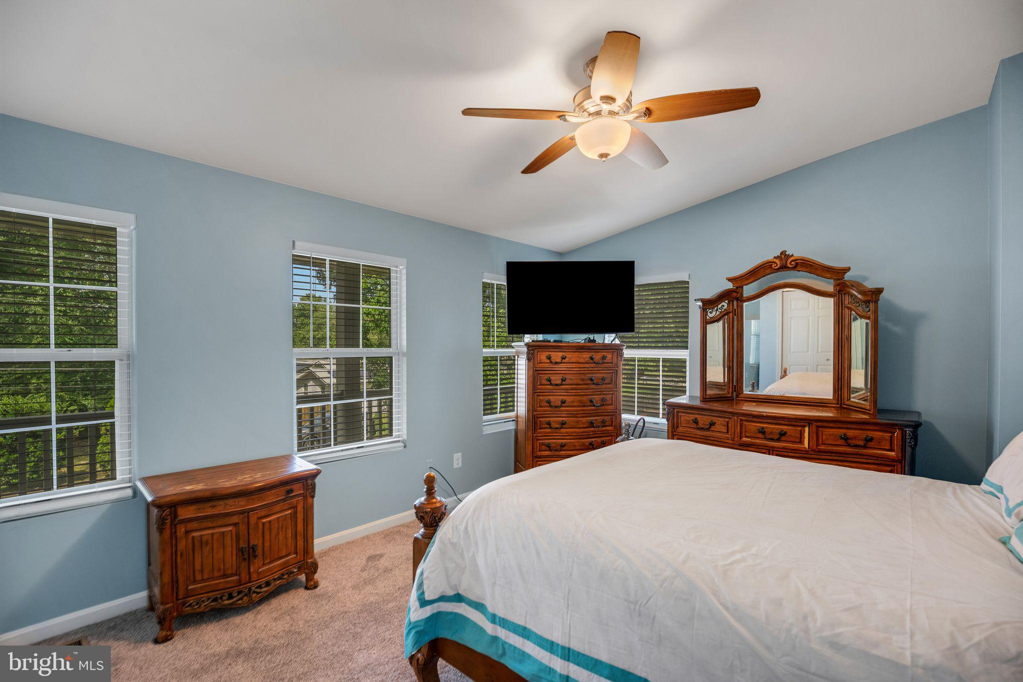 DEALE BEACH - Residential