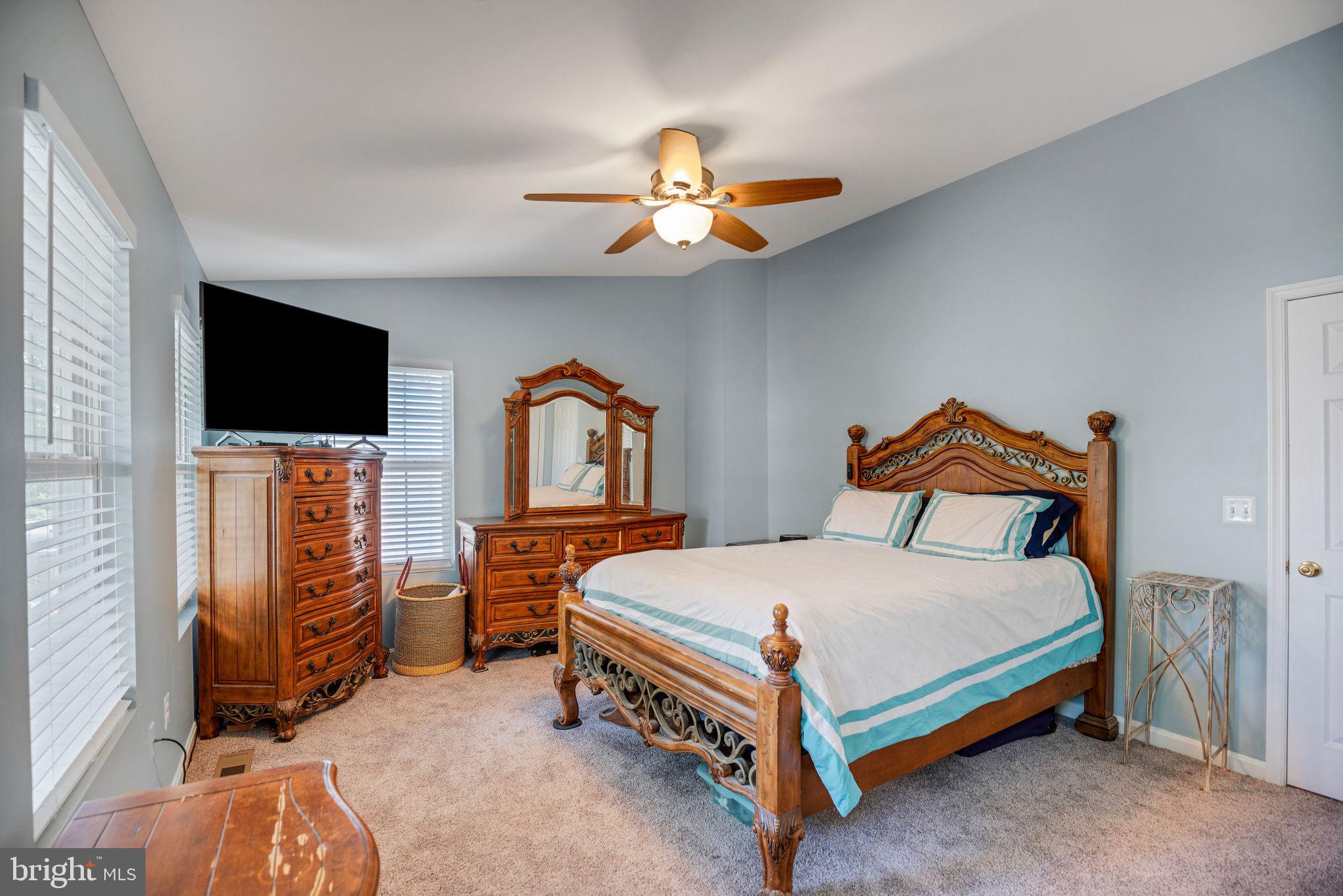 DEALE BEACH - Residential