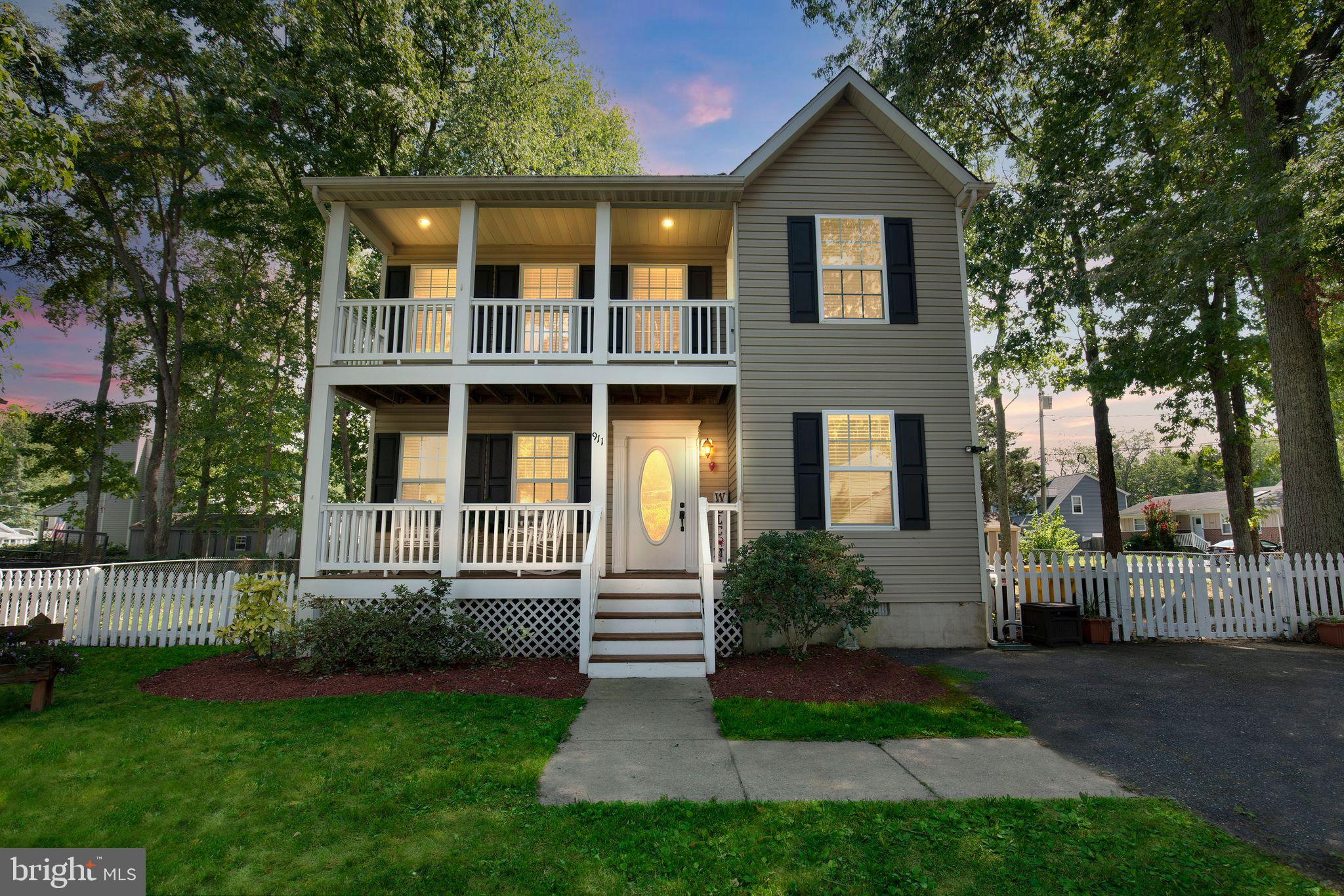 DEALE BEACH - Residential