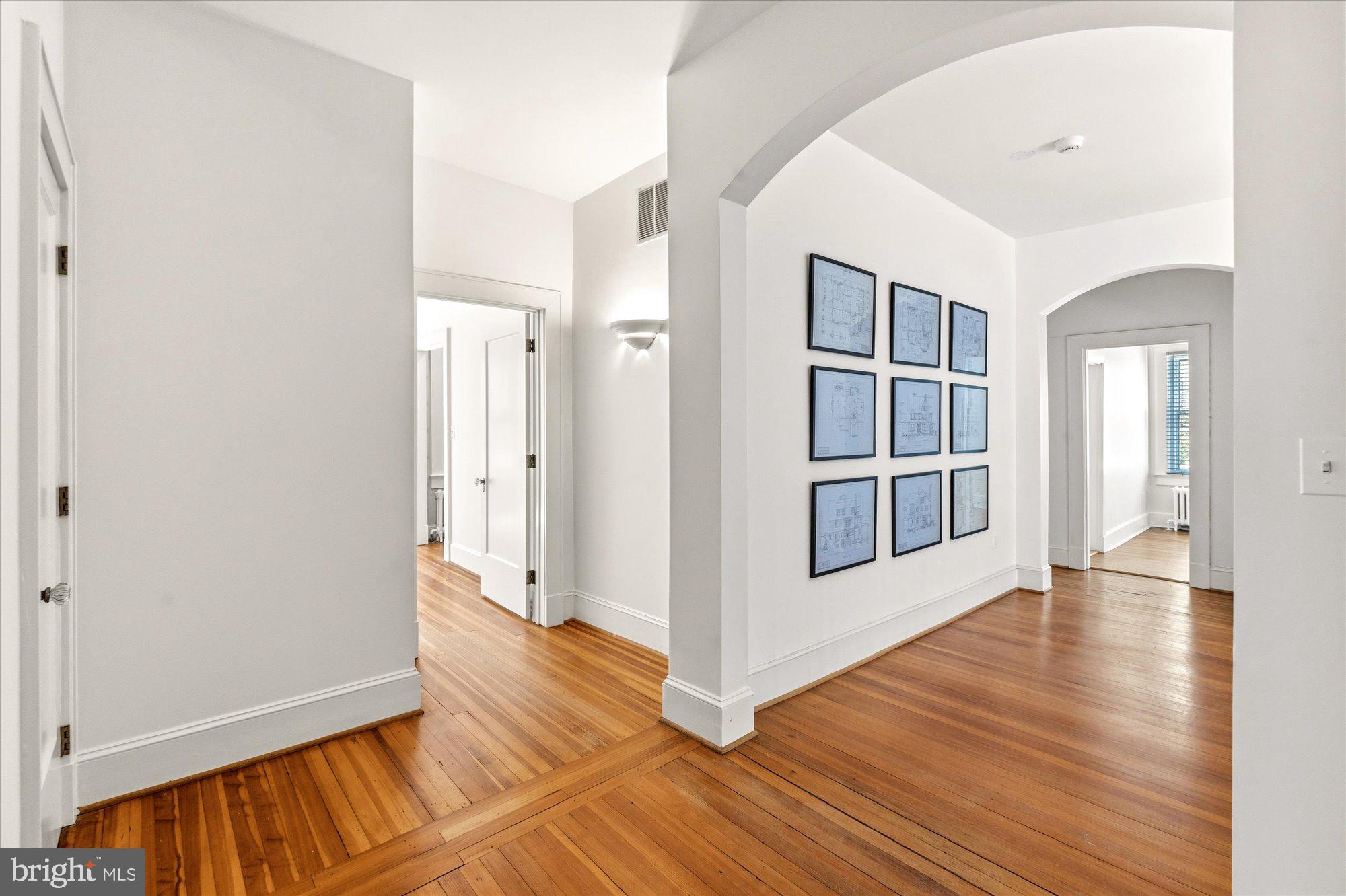 CHEVY CHASE VILLAGE - Residential