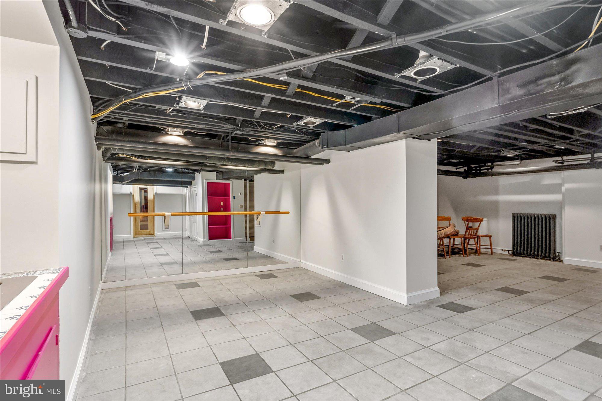 CHEVY CHASE VILLAGE - Residential