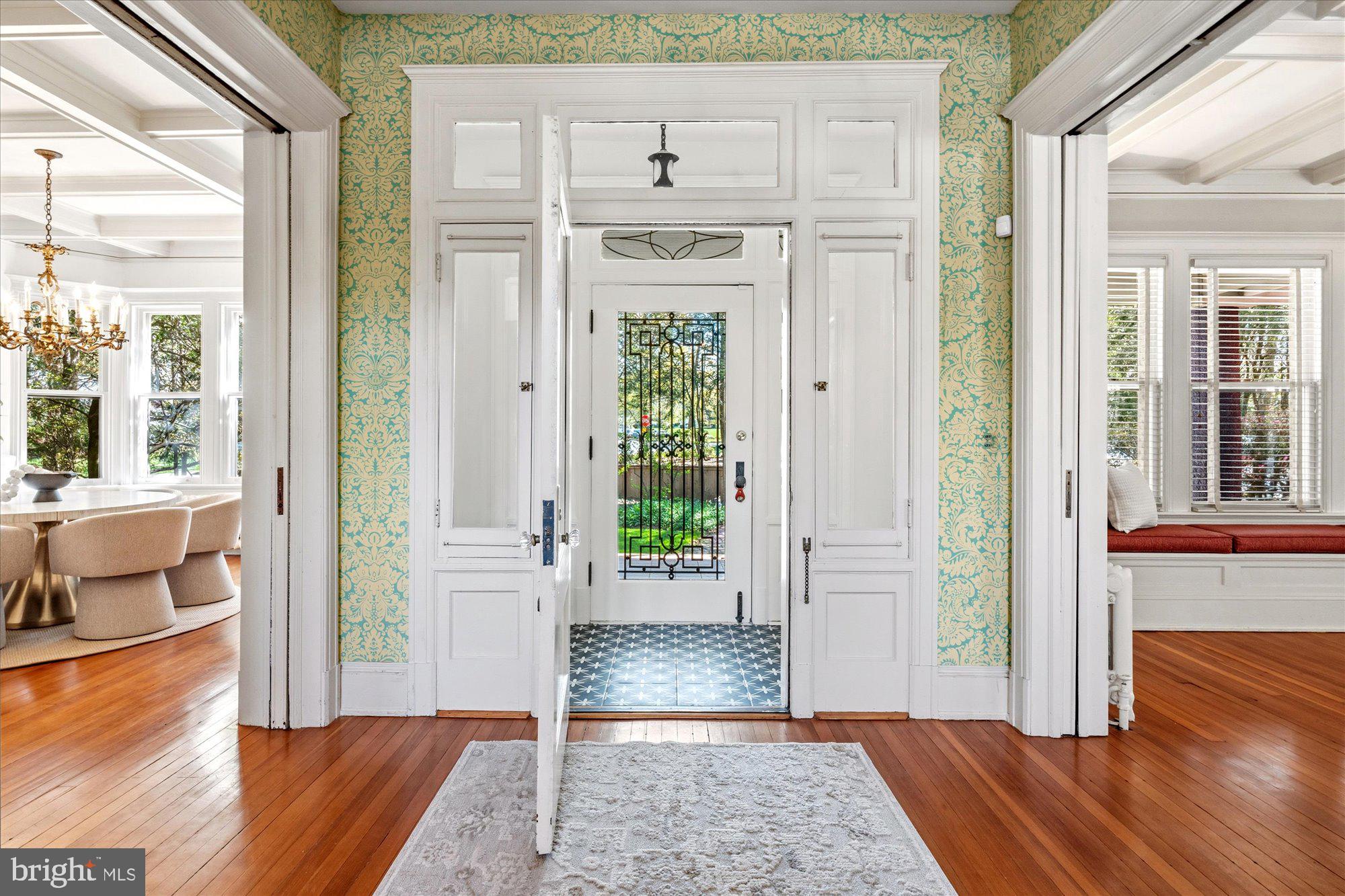 CHEVY CHASE VILLAGE - Residential