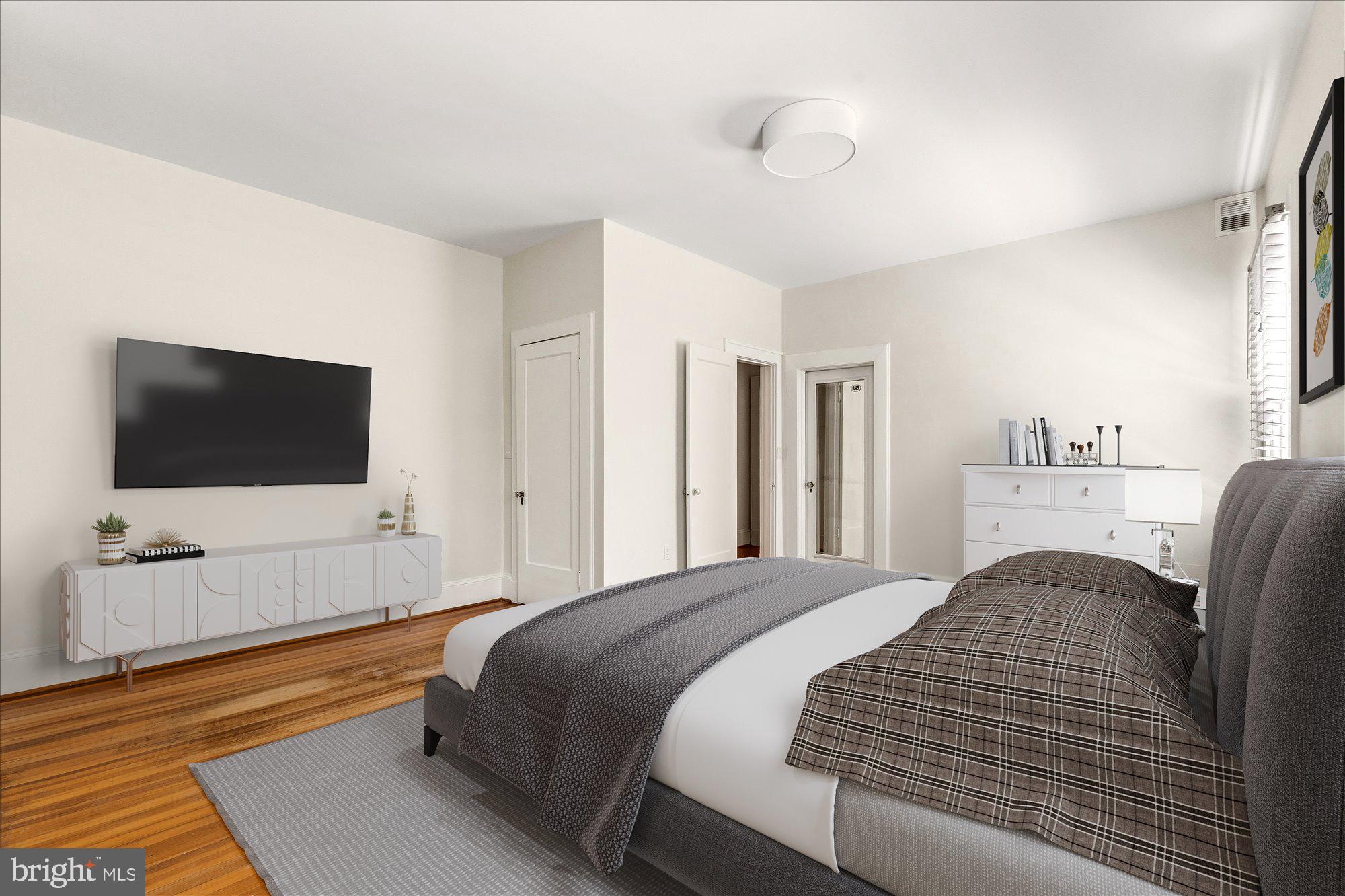 CHEVY CHASE VILLAGE - Residential