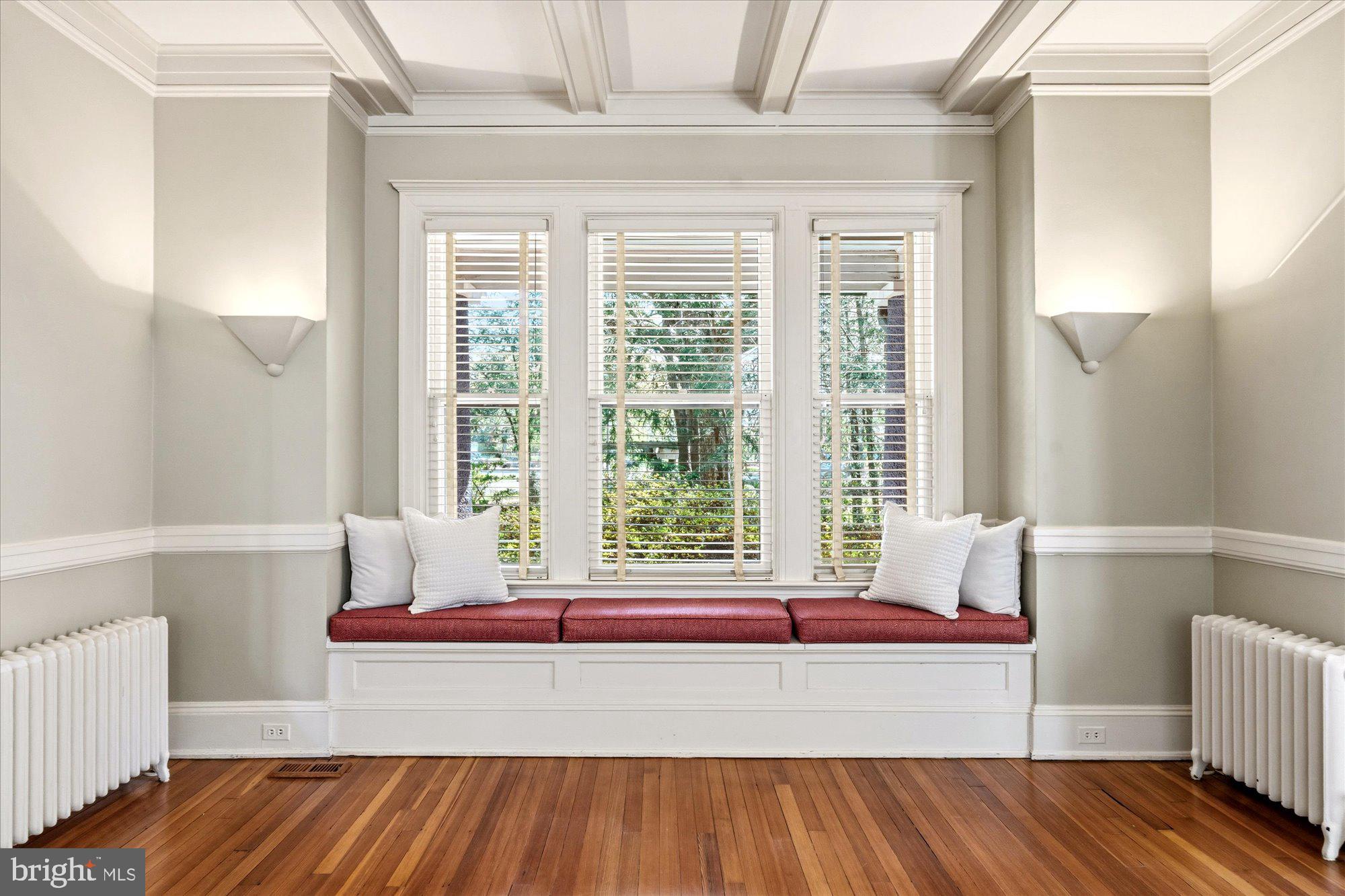 CHEVY CHASE VILLAGE - Residential