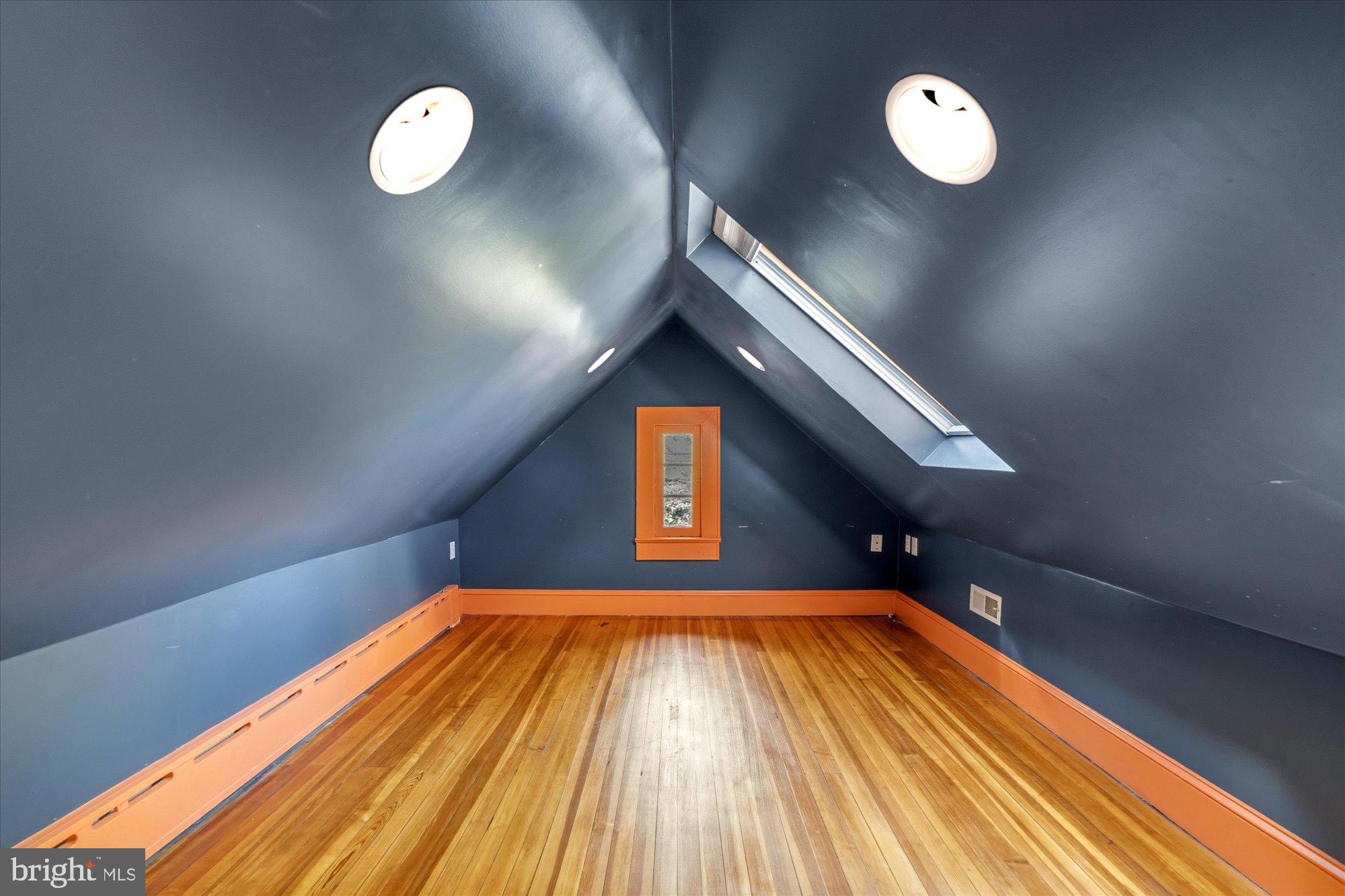 CHEVY CHASE VILLAGE - Residential