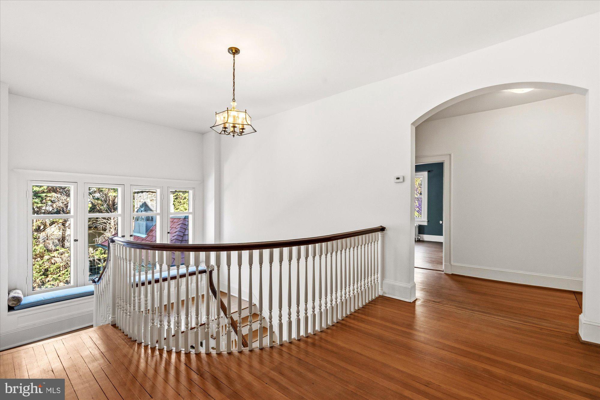 CHEVY CHASE VILLAGE - Residential