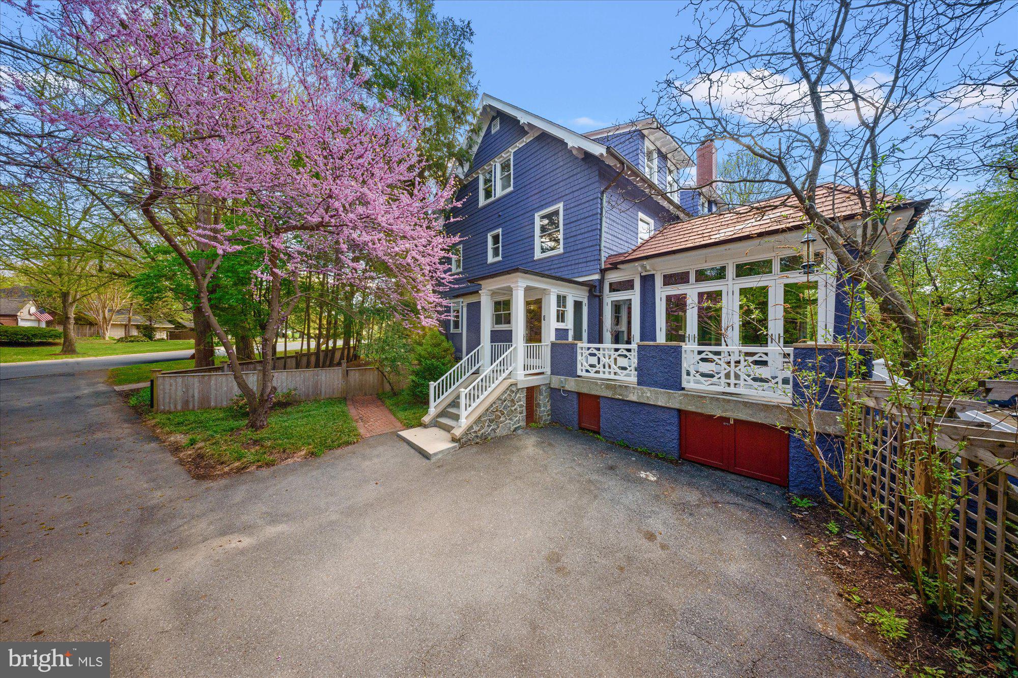 CHEVY CHASE VILLAGE - Residential