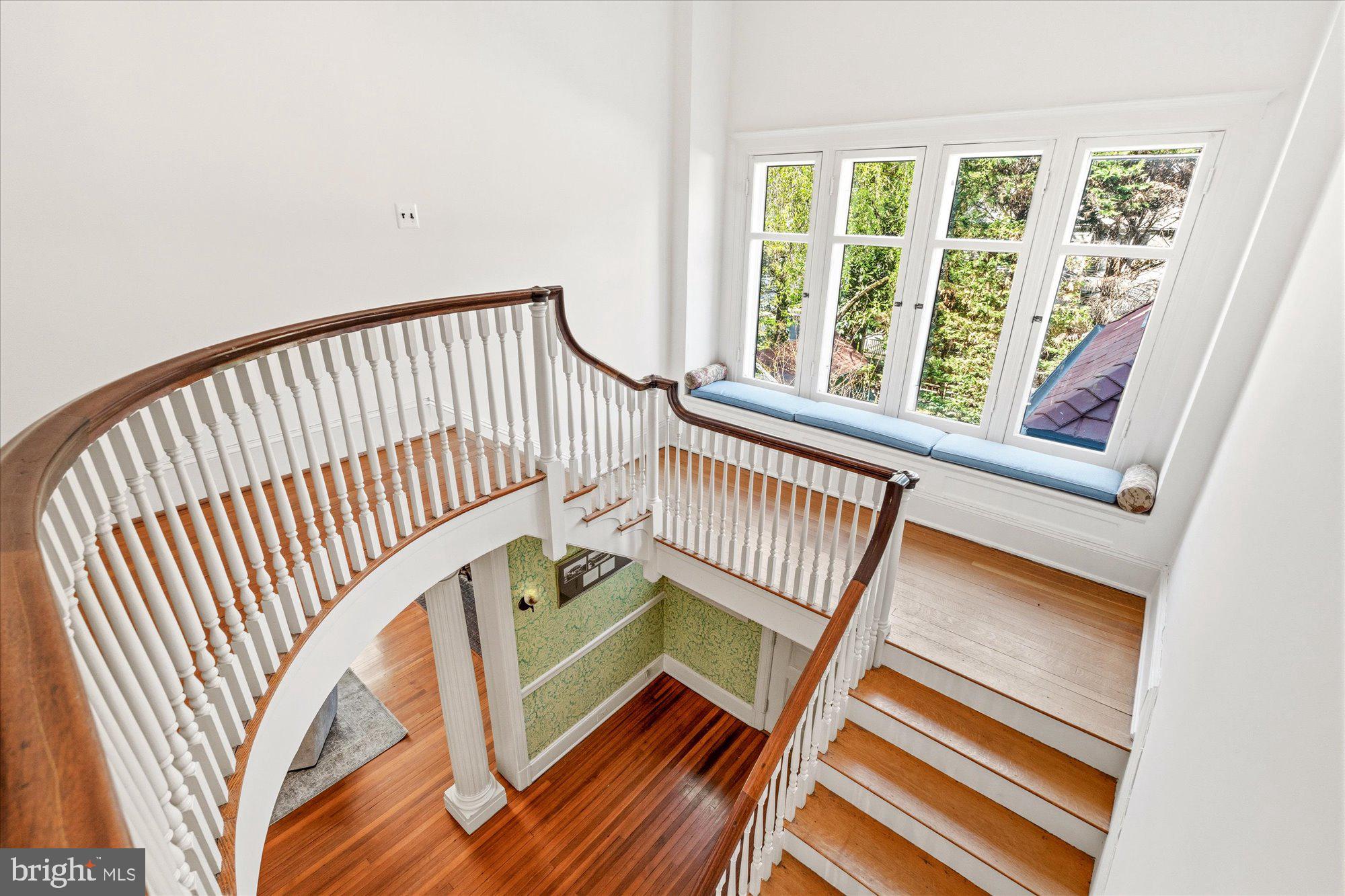 CHEVY CHASE VILLAGE - Residential