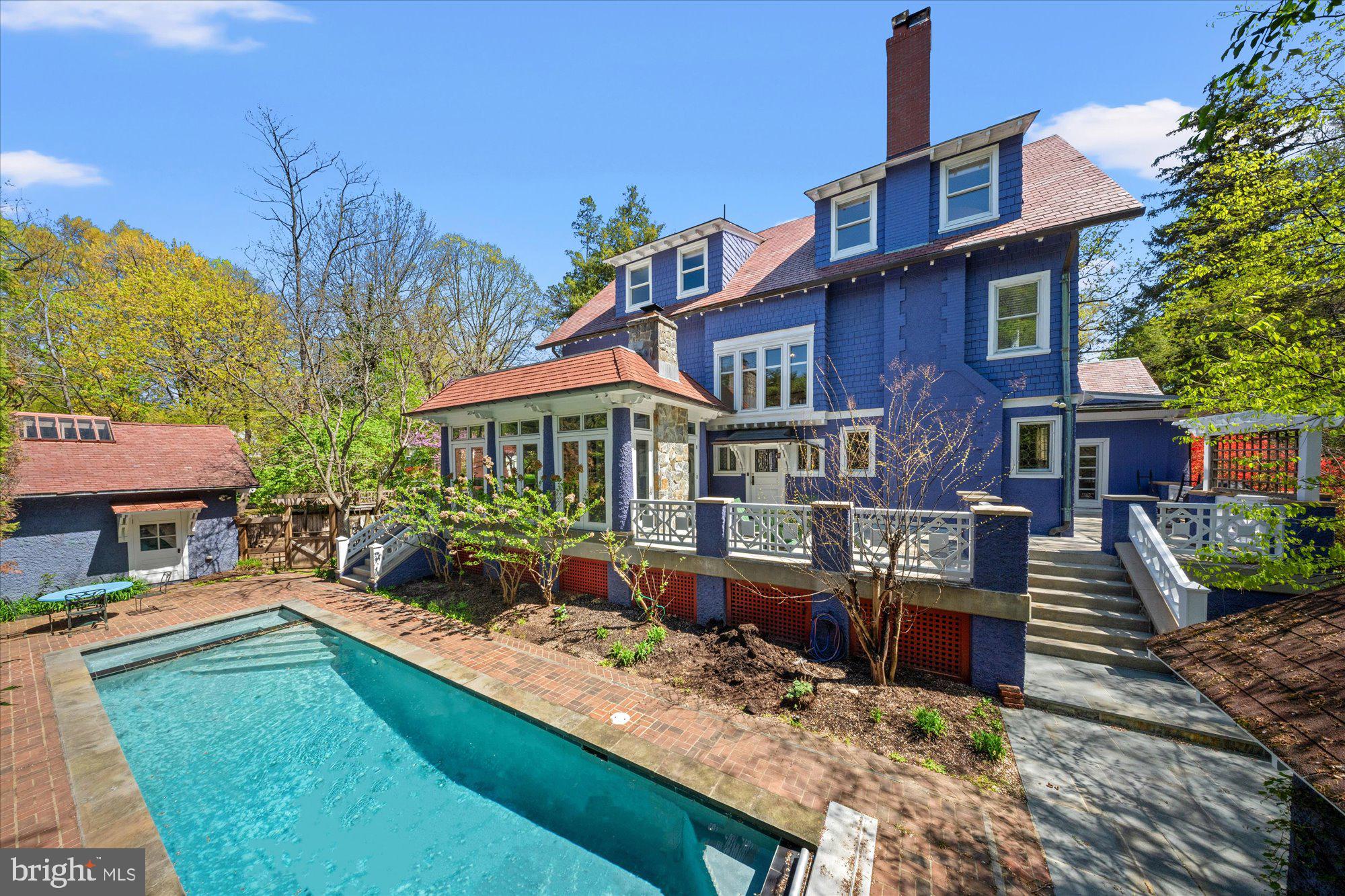 CHEVY CHASE VILLAGE - Residential