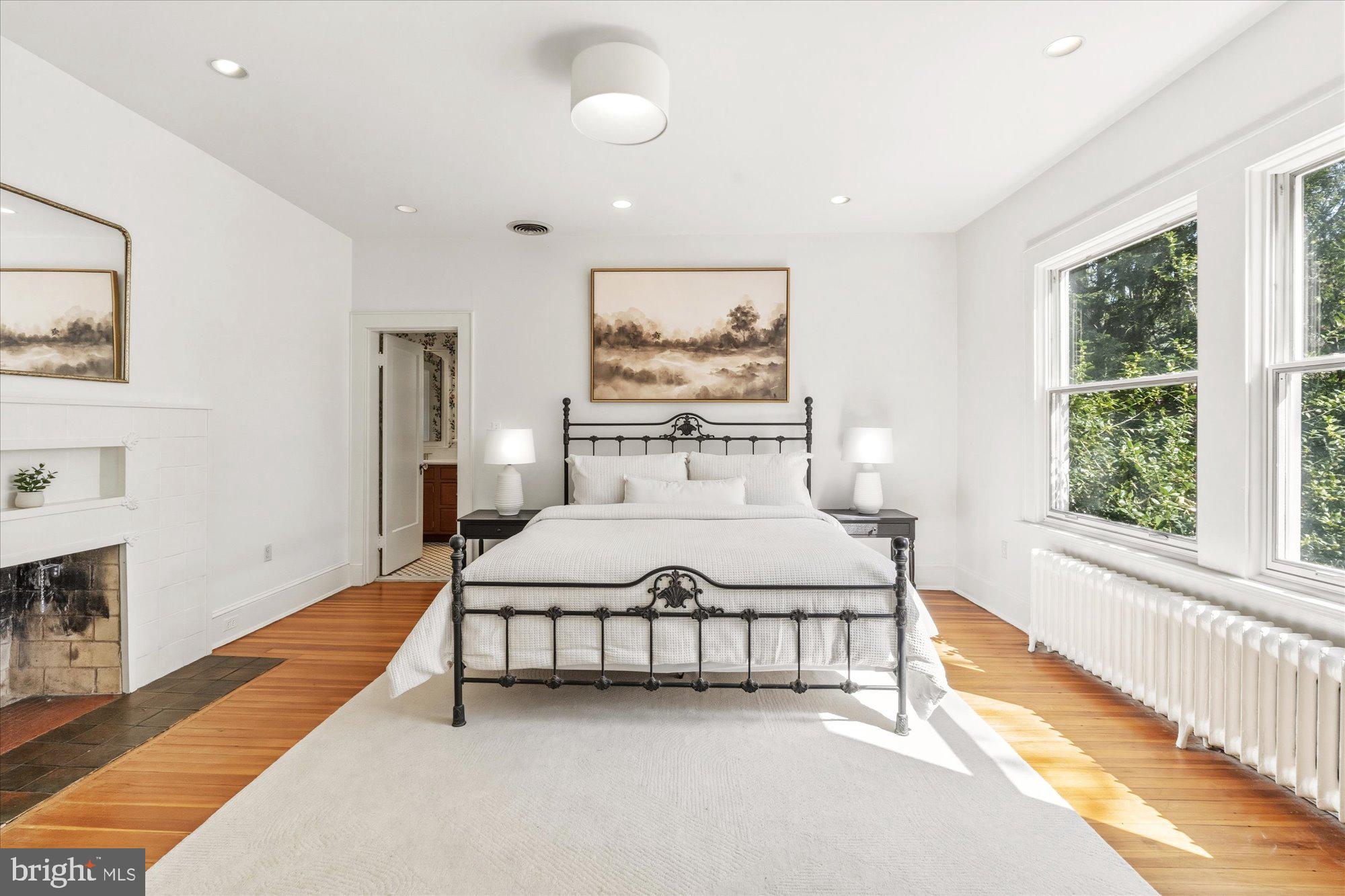 CHEVY CHASE VILLAGE - Residential