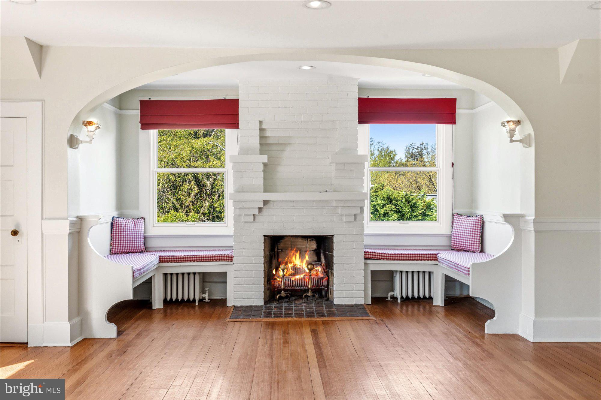 CHEVY CHASE VILLAGE - Residential