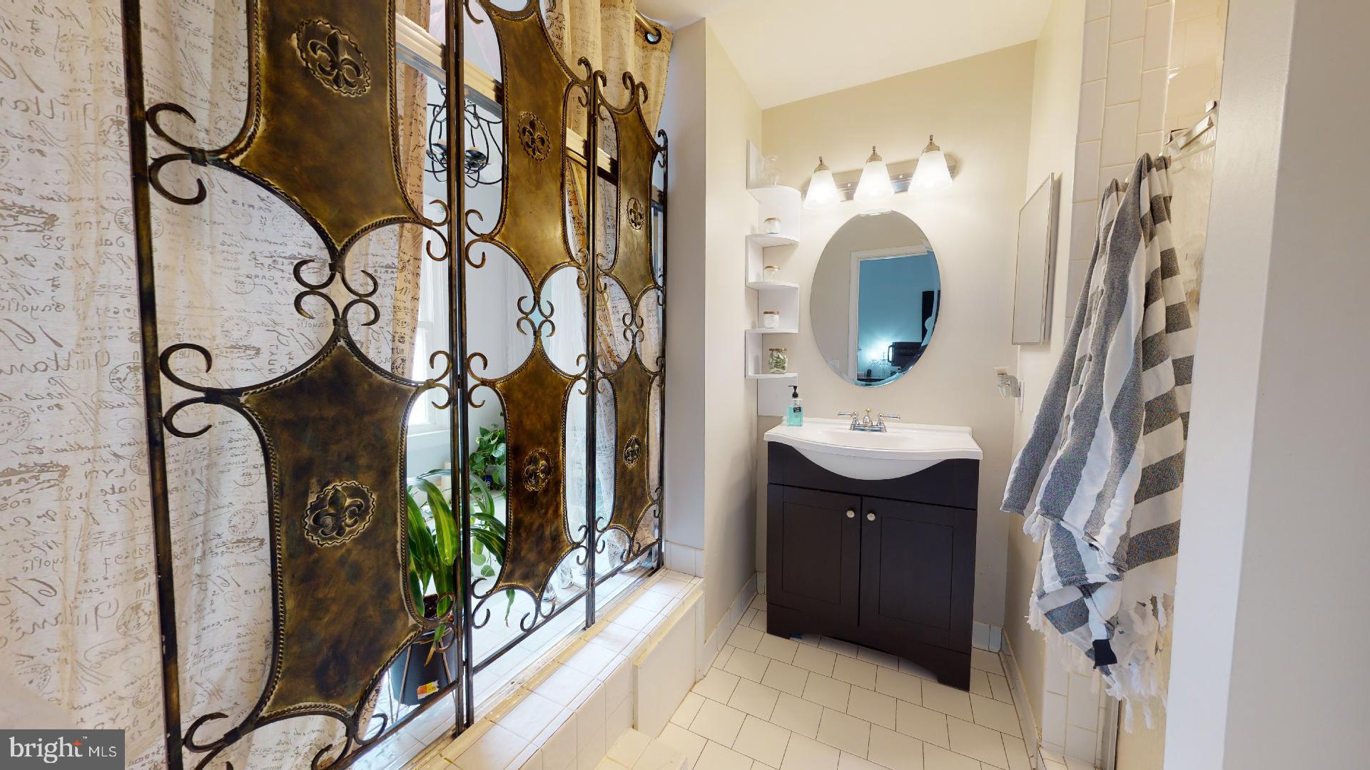 PINECREST - Residential Lease