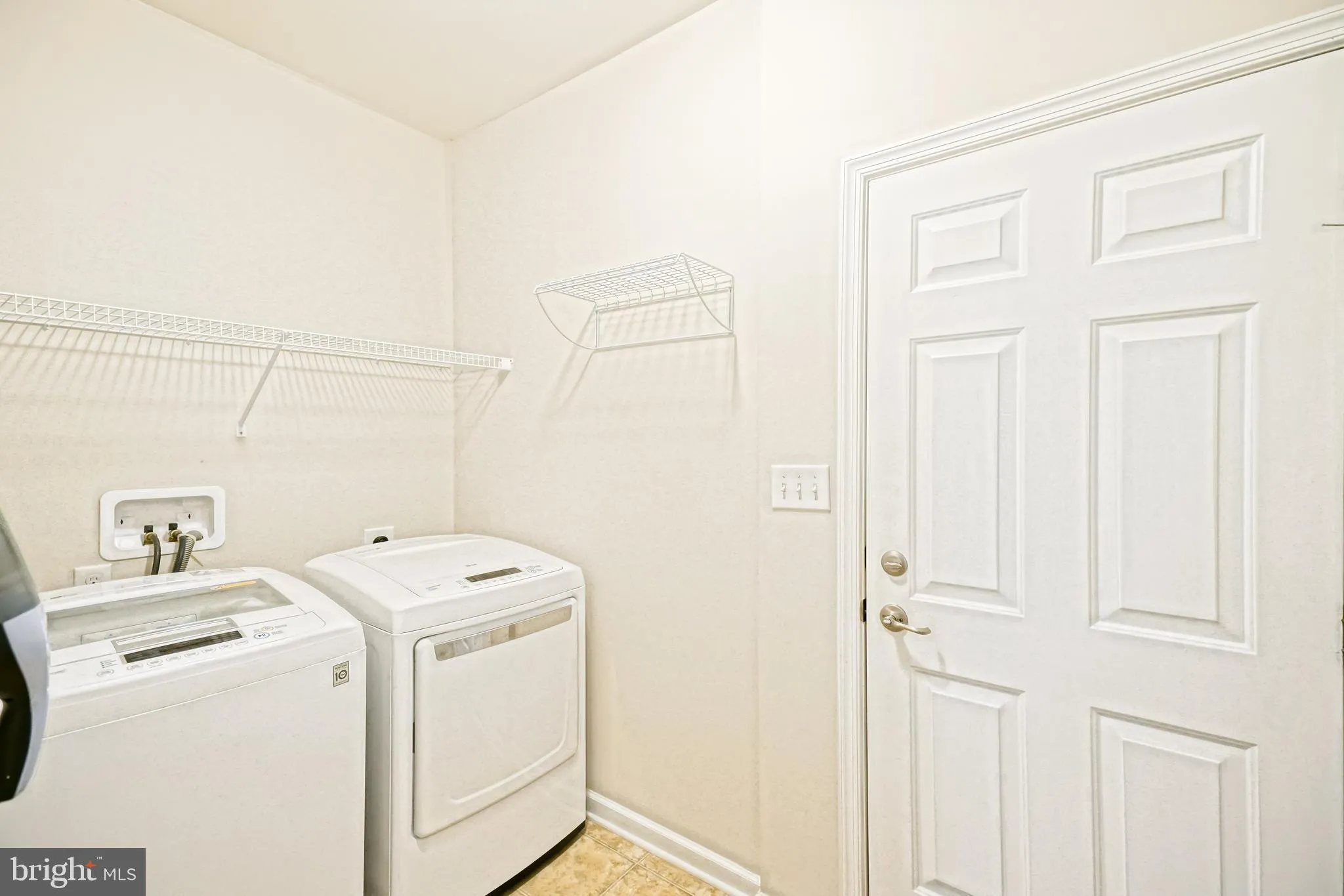 Lewes, Delaware 19958, United States, 3 Bedrooms Bedrooms, ,3 BathroomsBathrooms,Residential,Contingent,155750