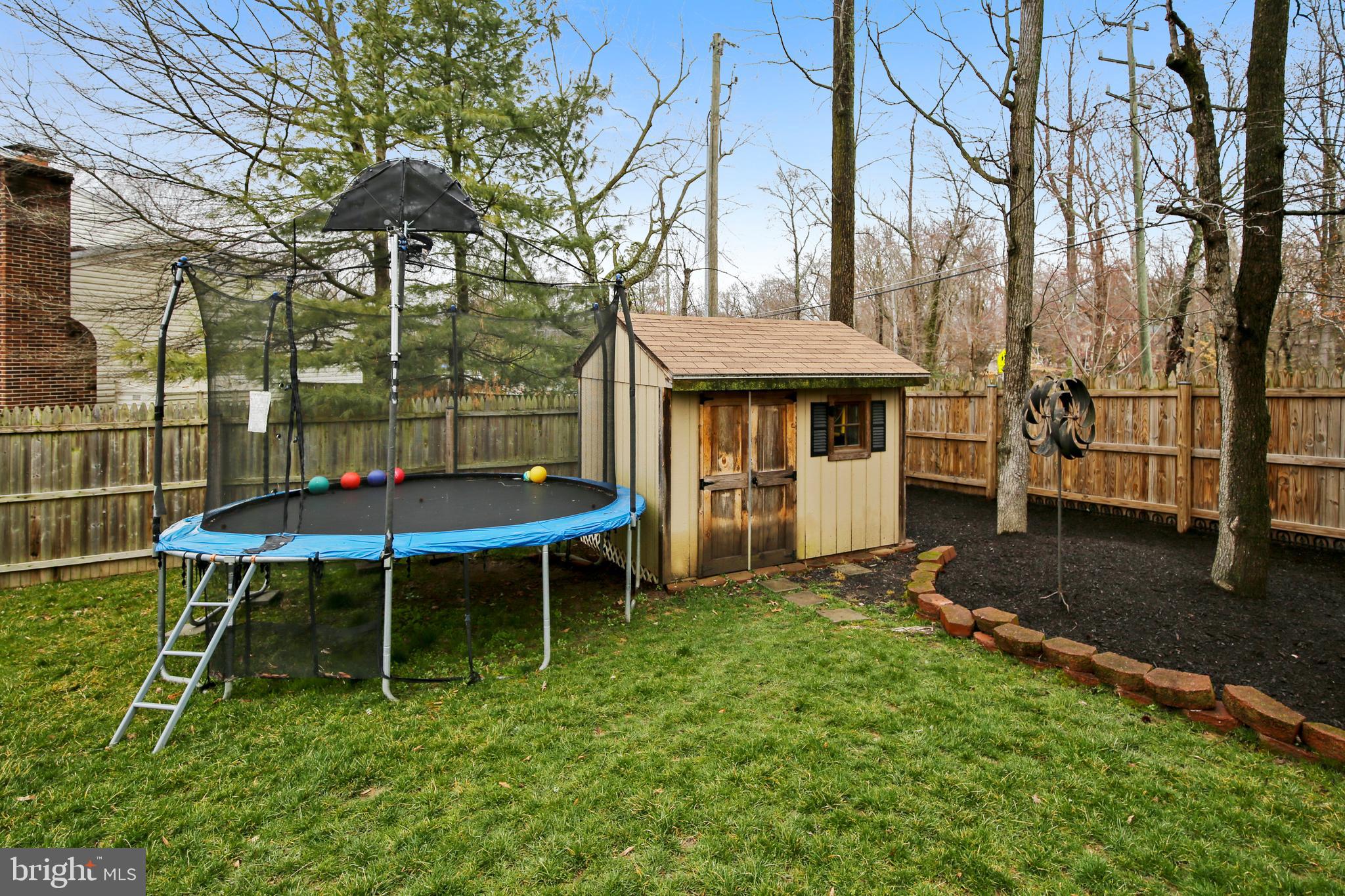 HENSLEY ESTATE - Residential