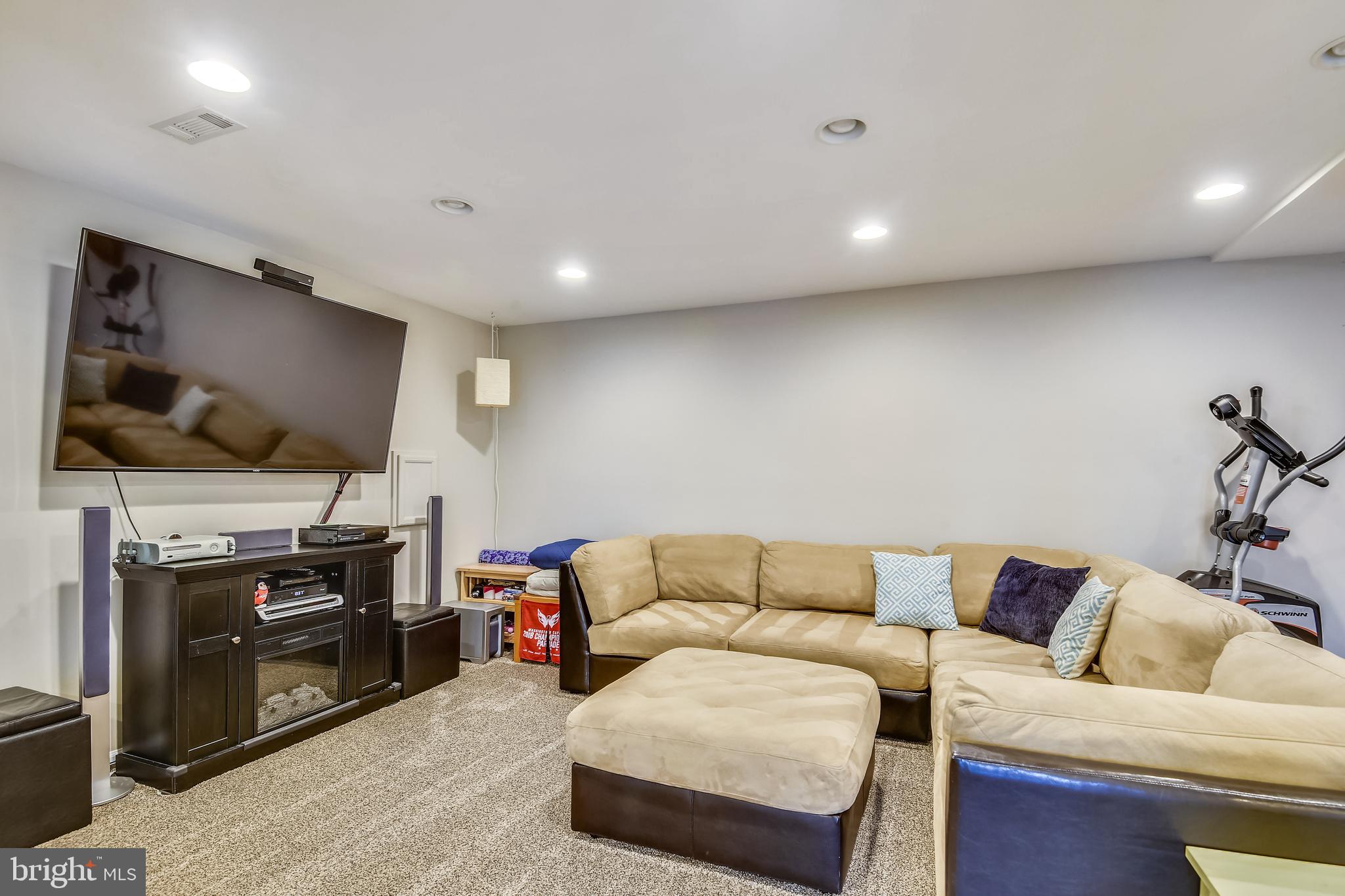 HENSLEY ESTATE - Residential