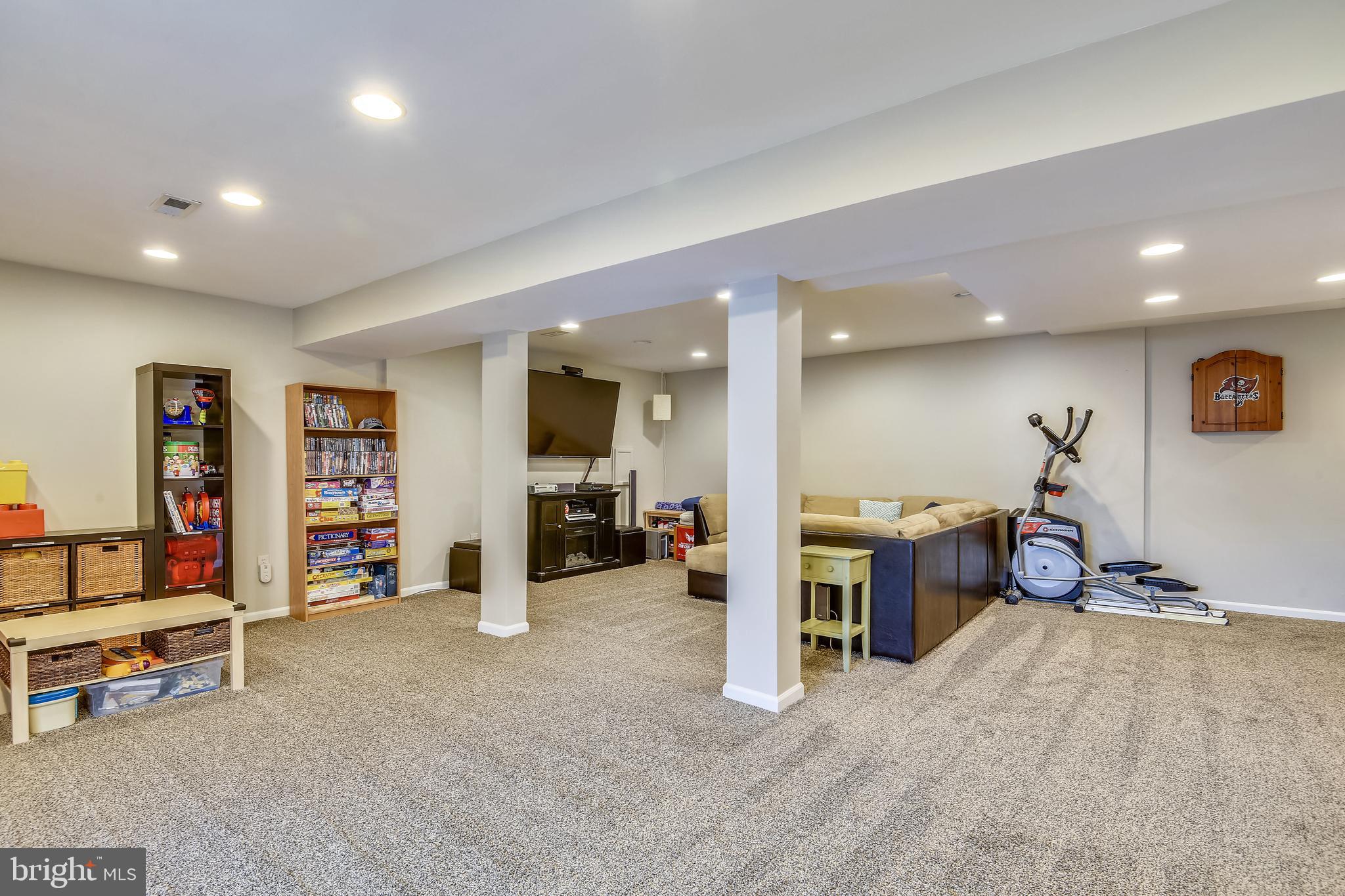 HENSLEY ESTATE - Residential