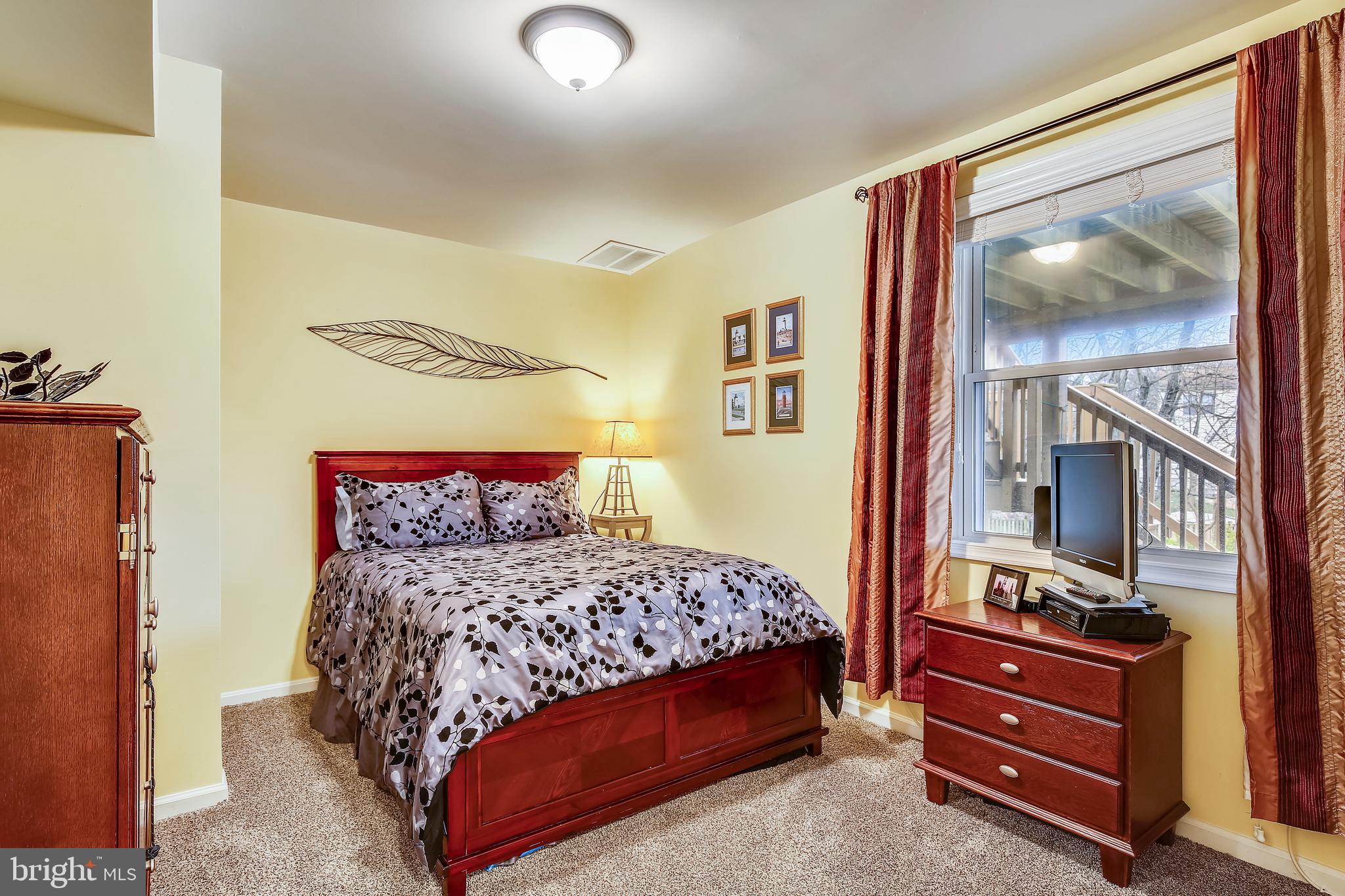 HENSLEY ESTATE - Residential