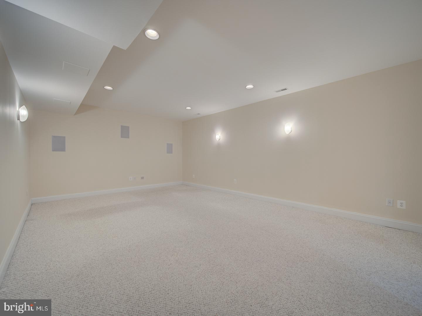 SCOTT FARM - Residential