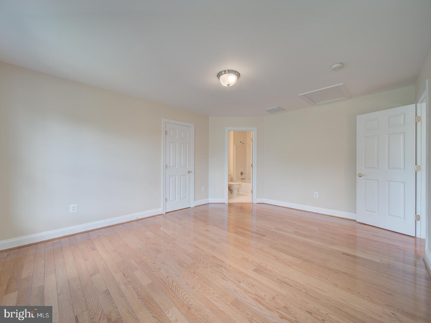 SCOTT FARM - Residential