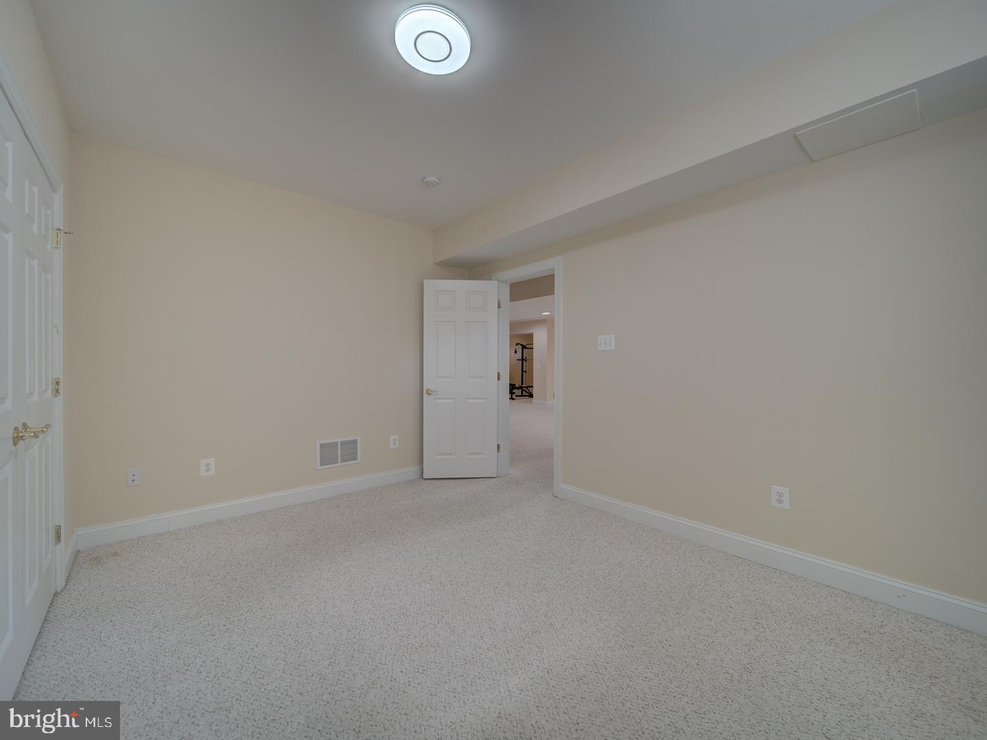 SCOTT FARM - Residential