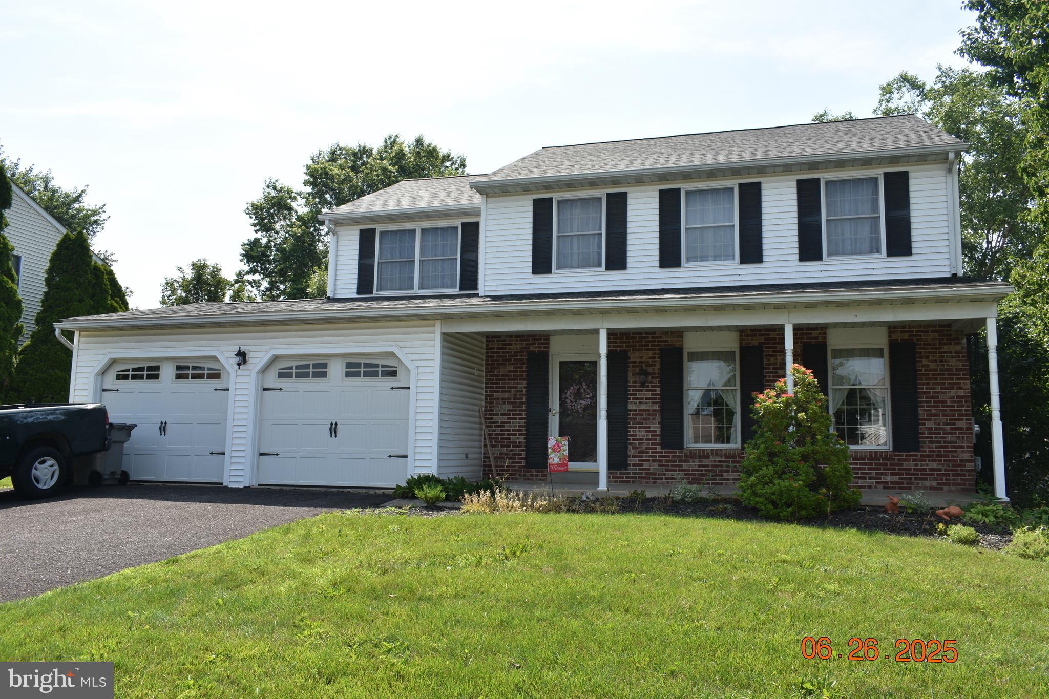 This Sterling Knoll Colonial is offered for the first time in 31 years and is a must see! Features include 4 bedrooms, 2 1/2 baths, a cozy family room, a 2 car garage, and a full basement for storage or future living space. The kitchen offers ample counter space with newer appliances, and access to the first floor laundry. Refrigerator, Washer & Dryer are also included. This home offers ample space for comfortable living. Enjoy the outdoors with a rear patio, perfect for relaxing or entertaining. Conveniently located near major routes, shopping and the charming boro of Perkasie. You will have easy access to local attractions, including dining at The Perk, various breweries like Free Will, and rooftop dining at The Ram. Immediate occupancy is available. Don't miss this opportunity!