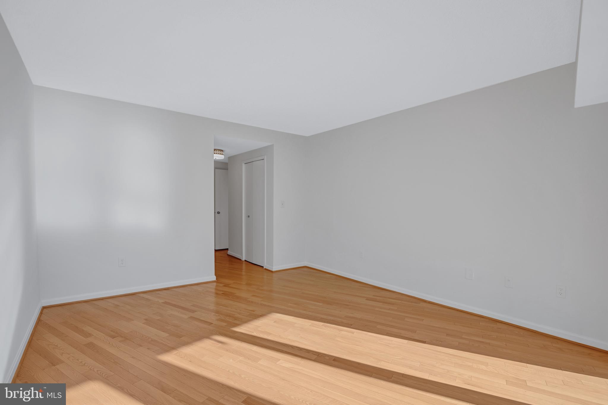 CRYSTAL GATEWAY - Residential