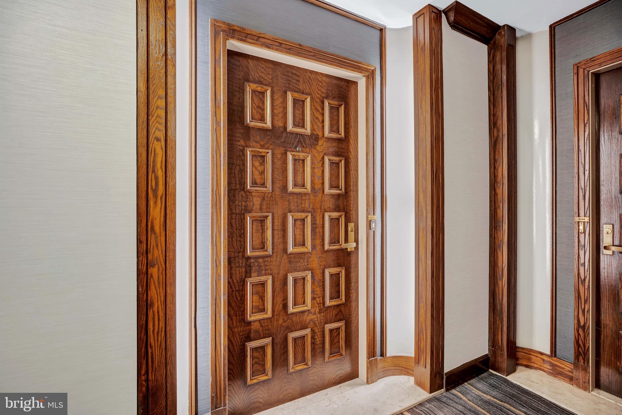 CRYSTAL GATEWAY - Residential