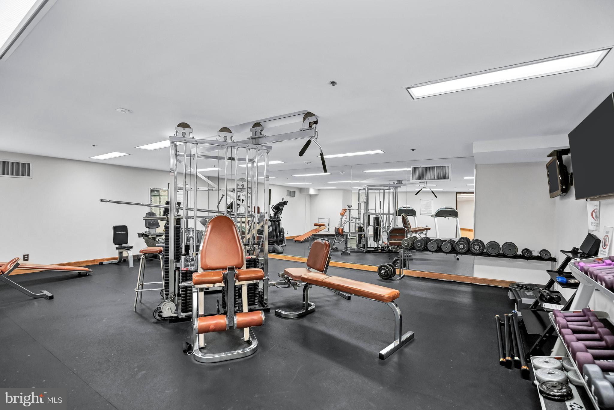 CRYSTAL GATEWAY - Residential