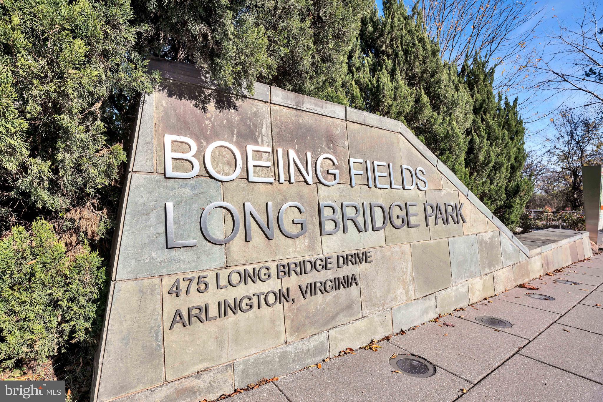 CRYSTAL GATEWAY - Residential