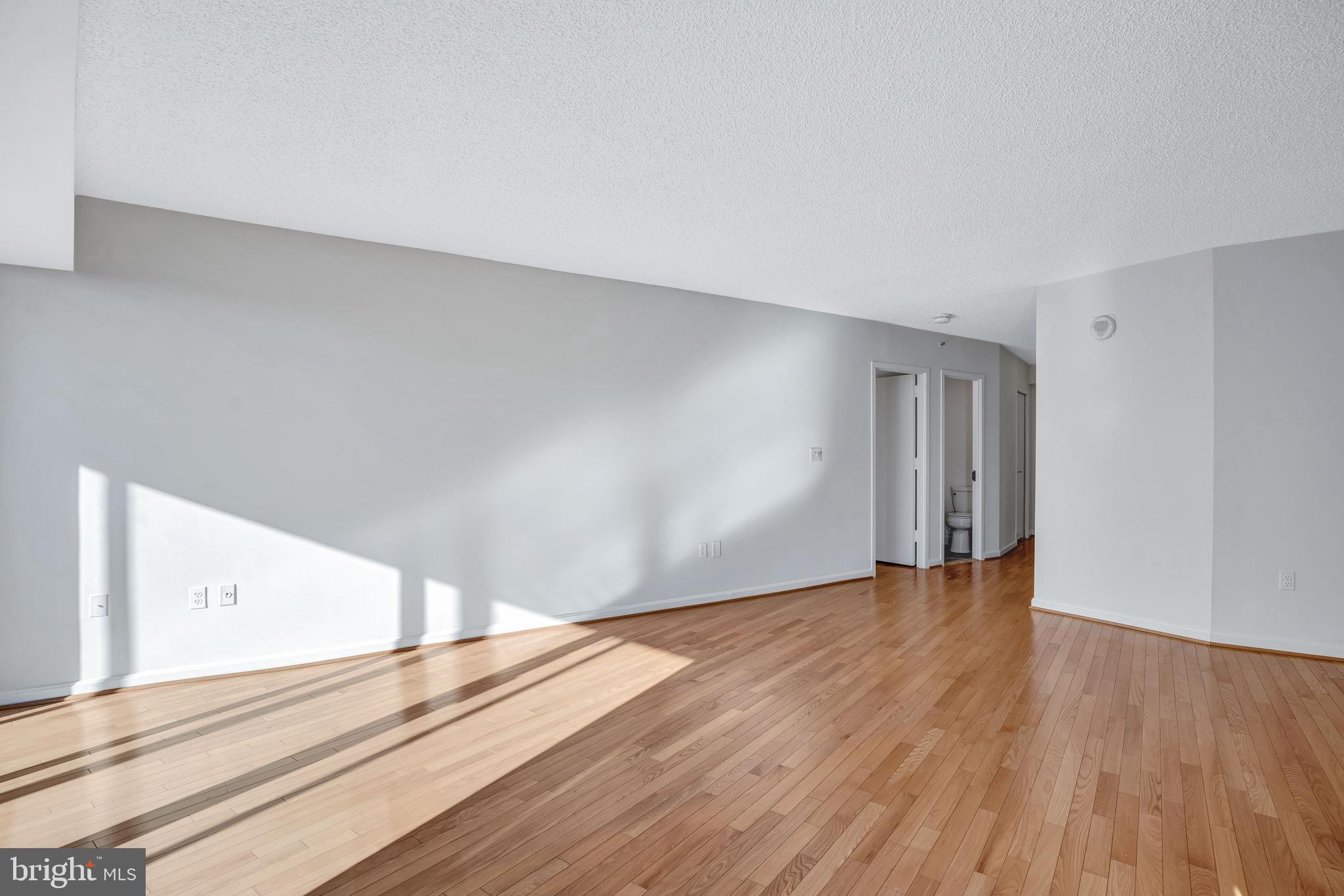 CRYSTAL GATEWAY - Residential