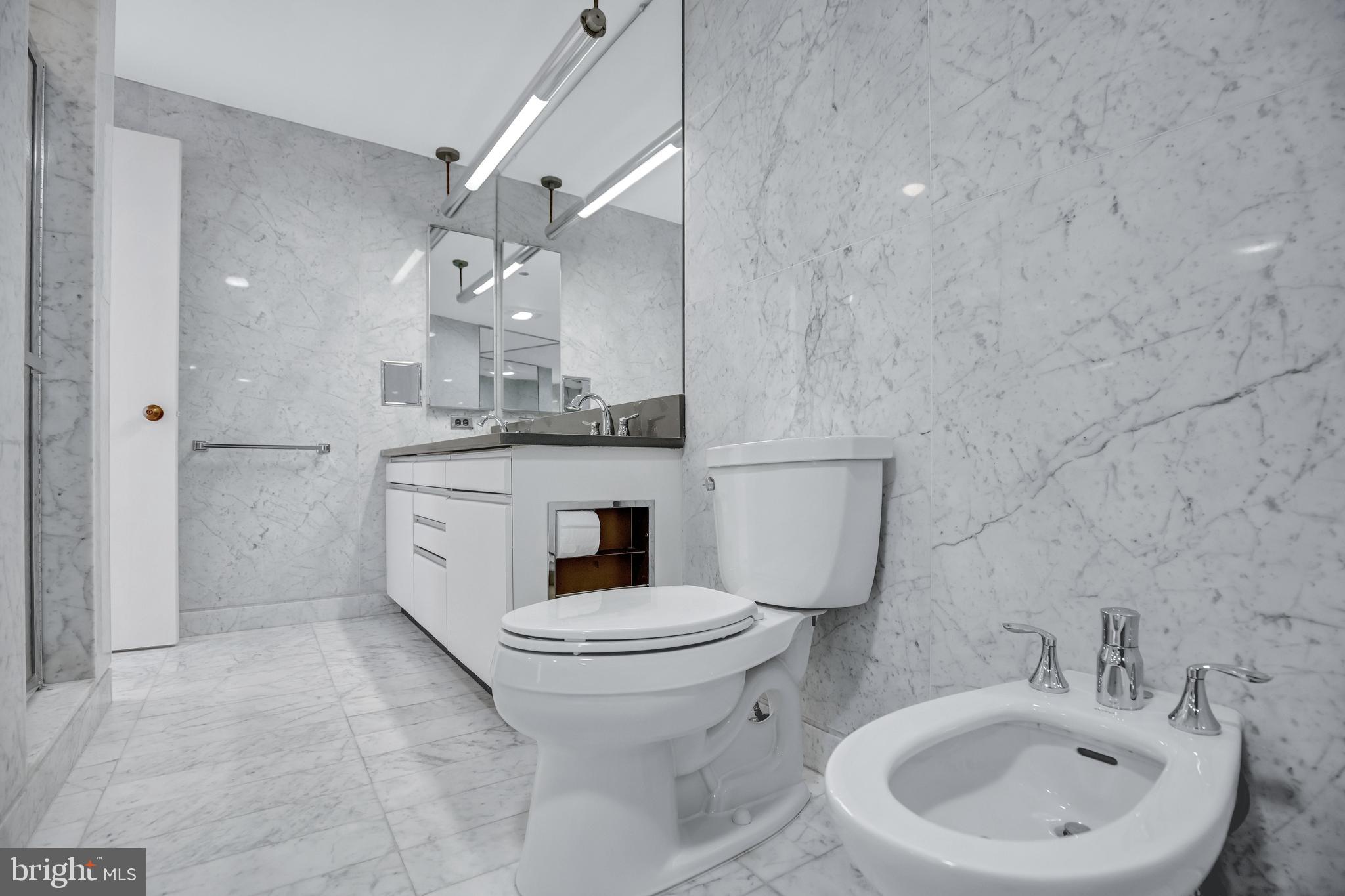 CRYSTAL GATEWAY - Residential