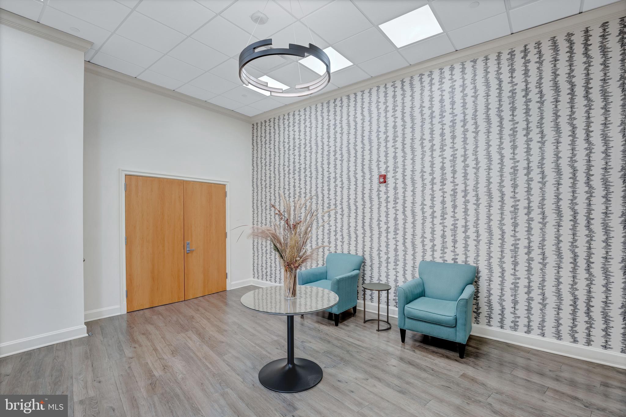 CRYSTAL GATEWAY - Residential