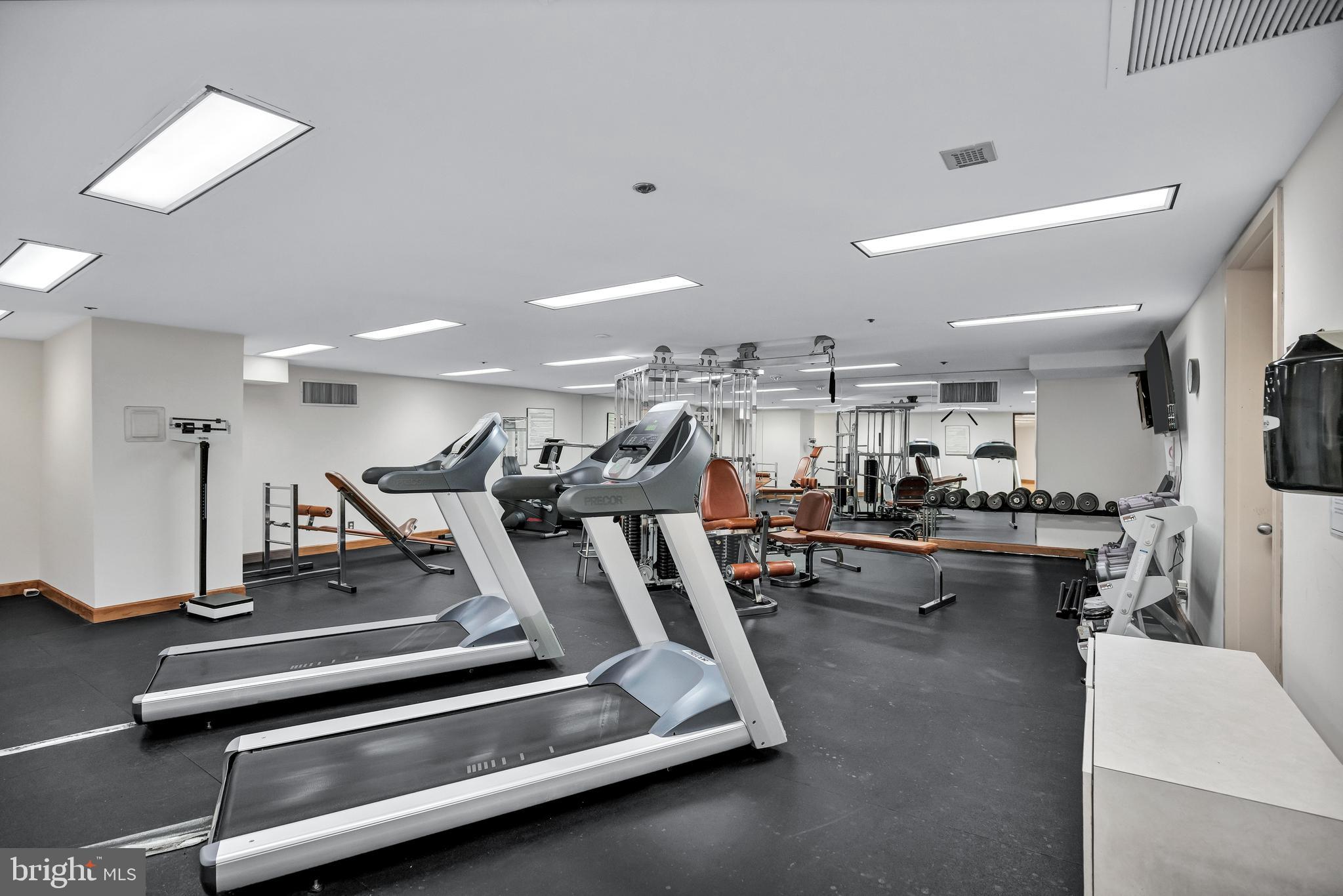 CRYSTAL GATEWAY - Residential