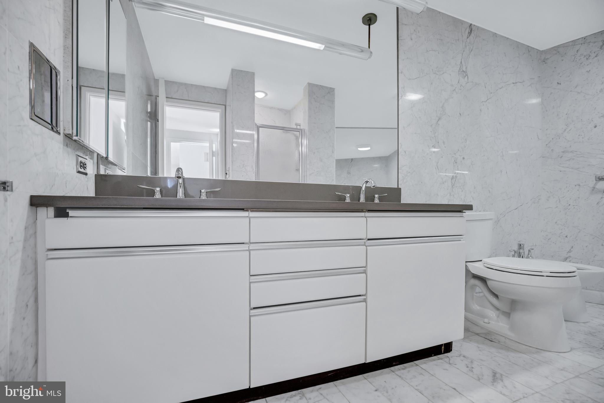 CRYSTAL GATEWAY - Residential