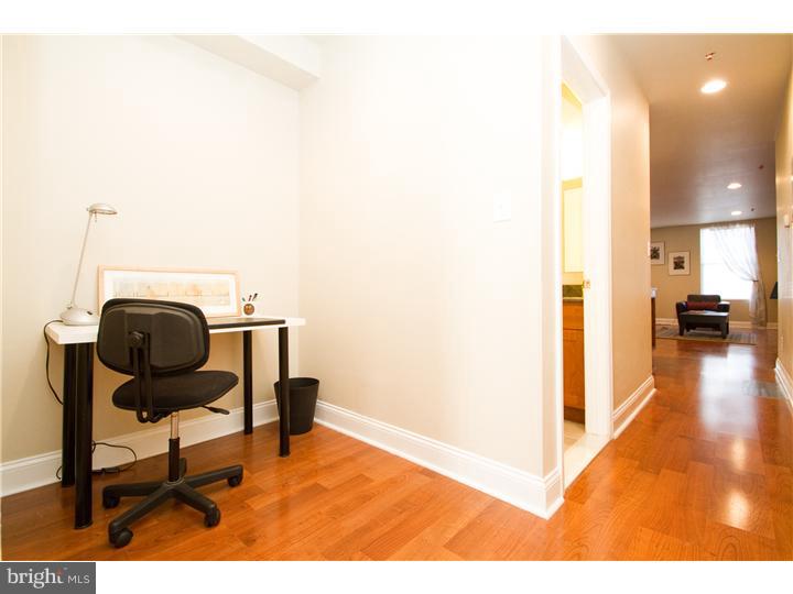 ART MUSEUM AREA - Residential Lease