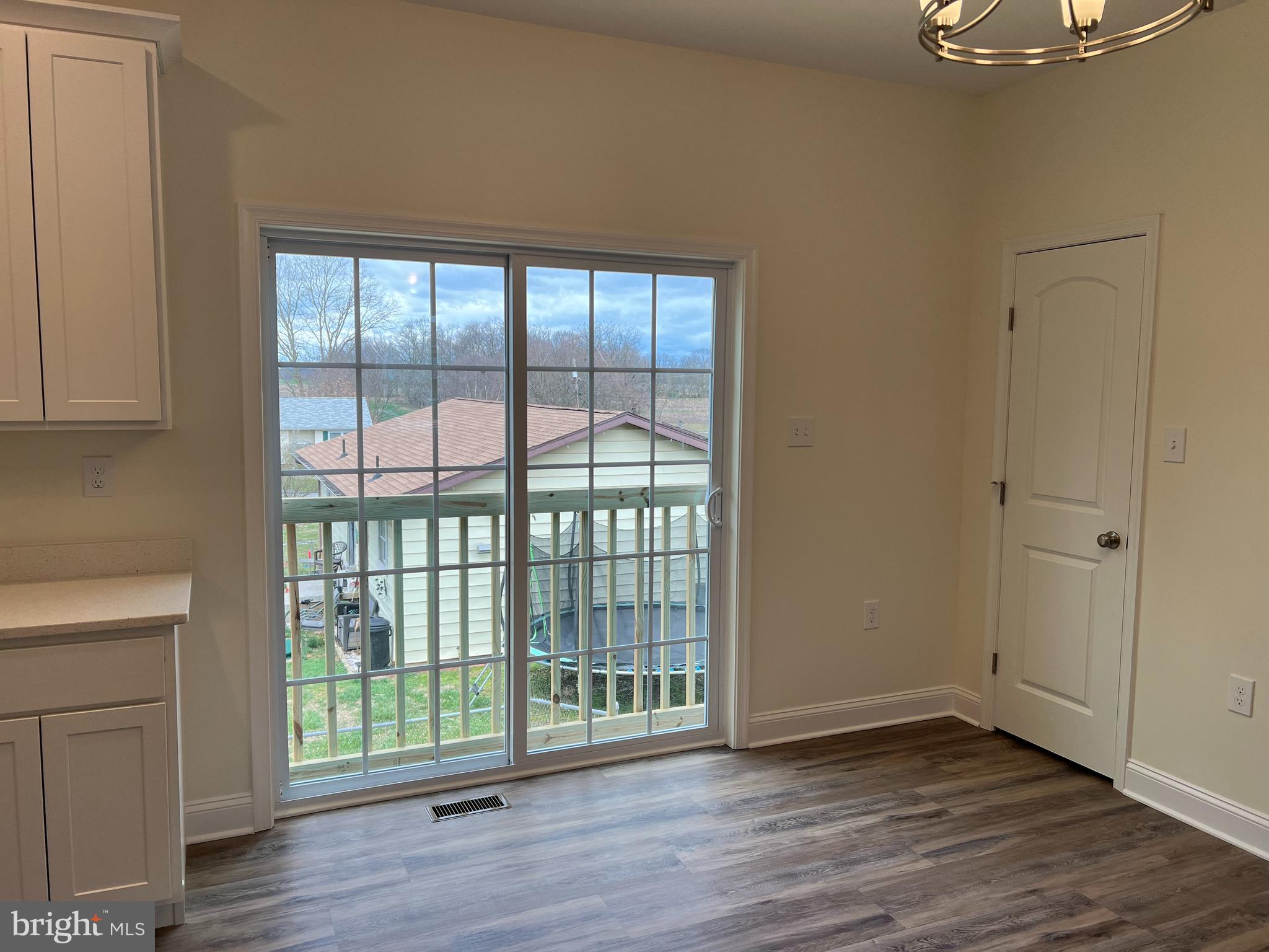 ORCHARD HILLS - Residential