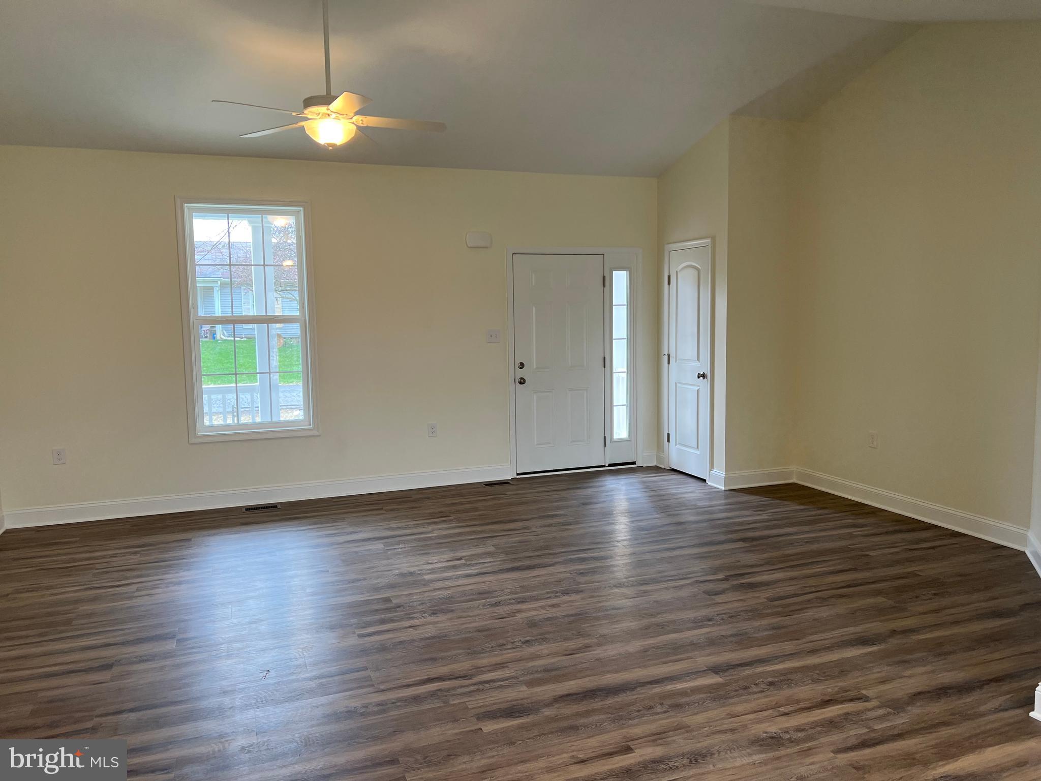 ORCHARD HILLS - Residential