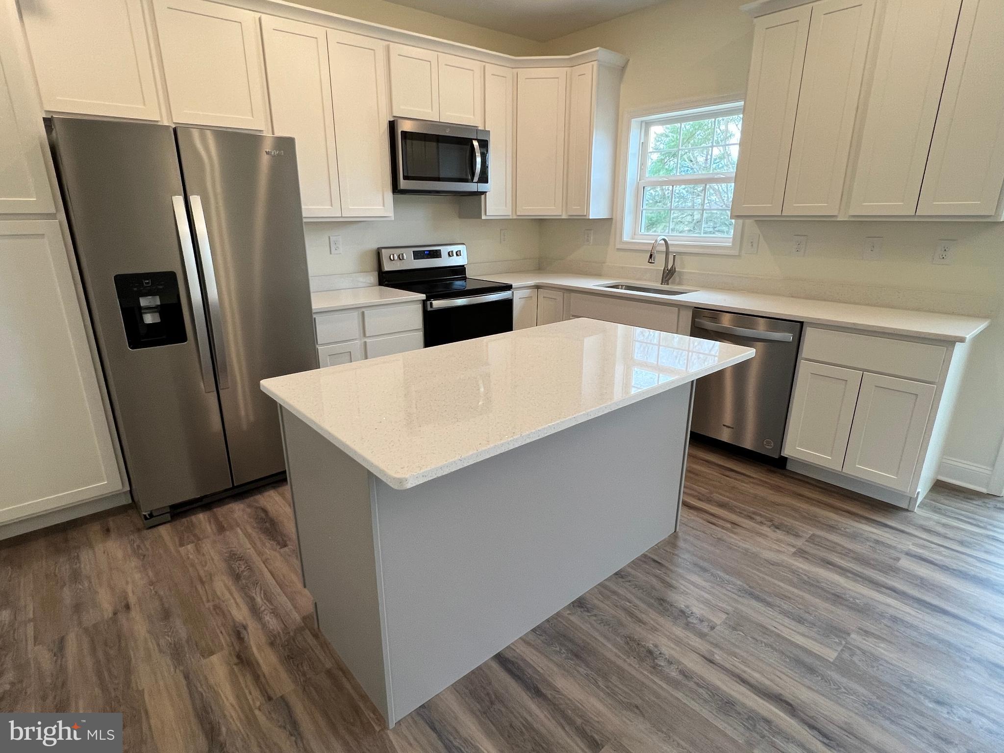 ORCHARD HILLS - Residential