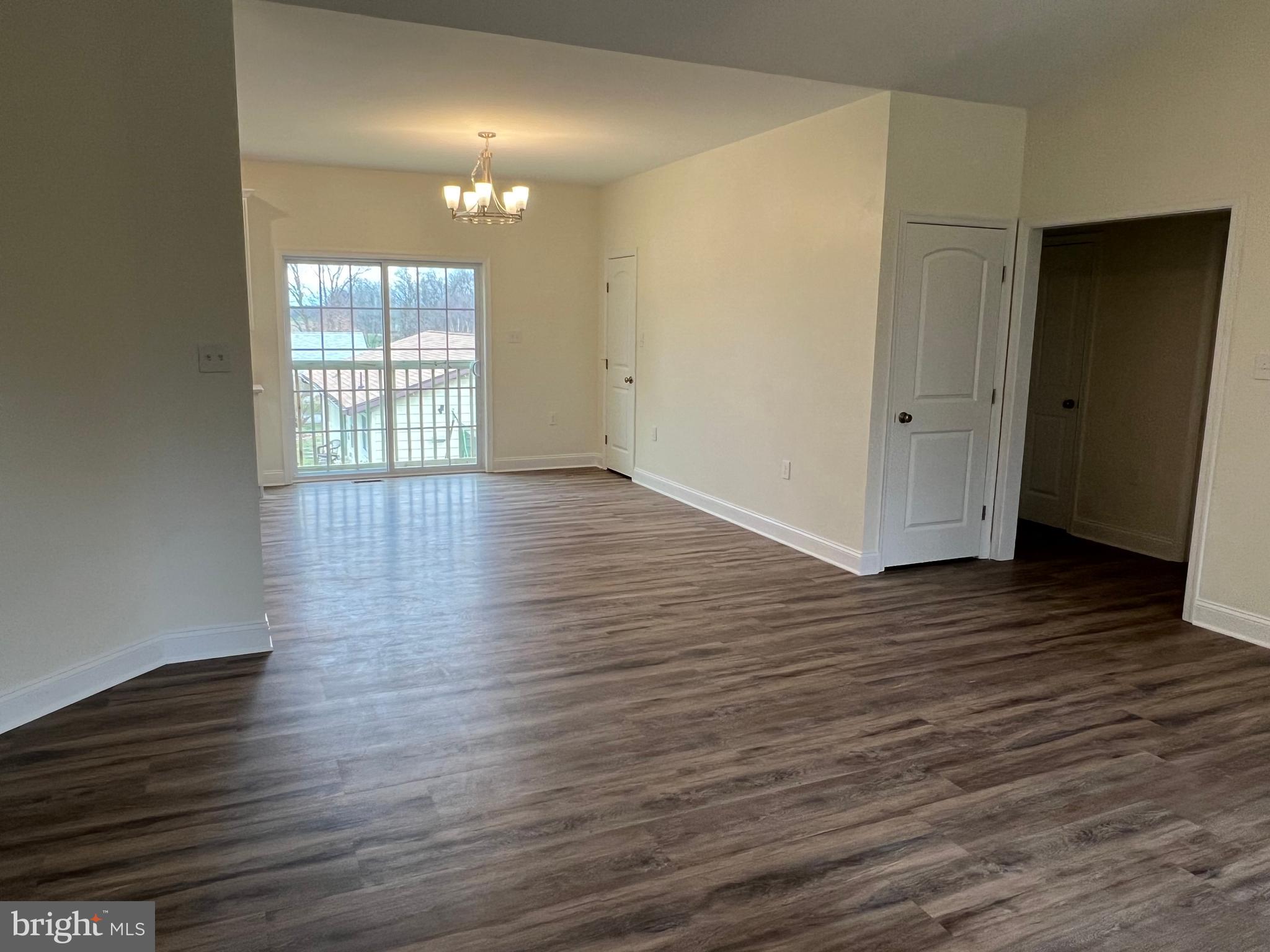 ORCHARD HILLS - Residential