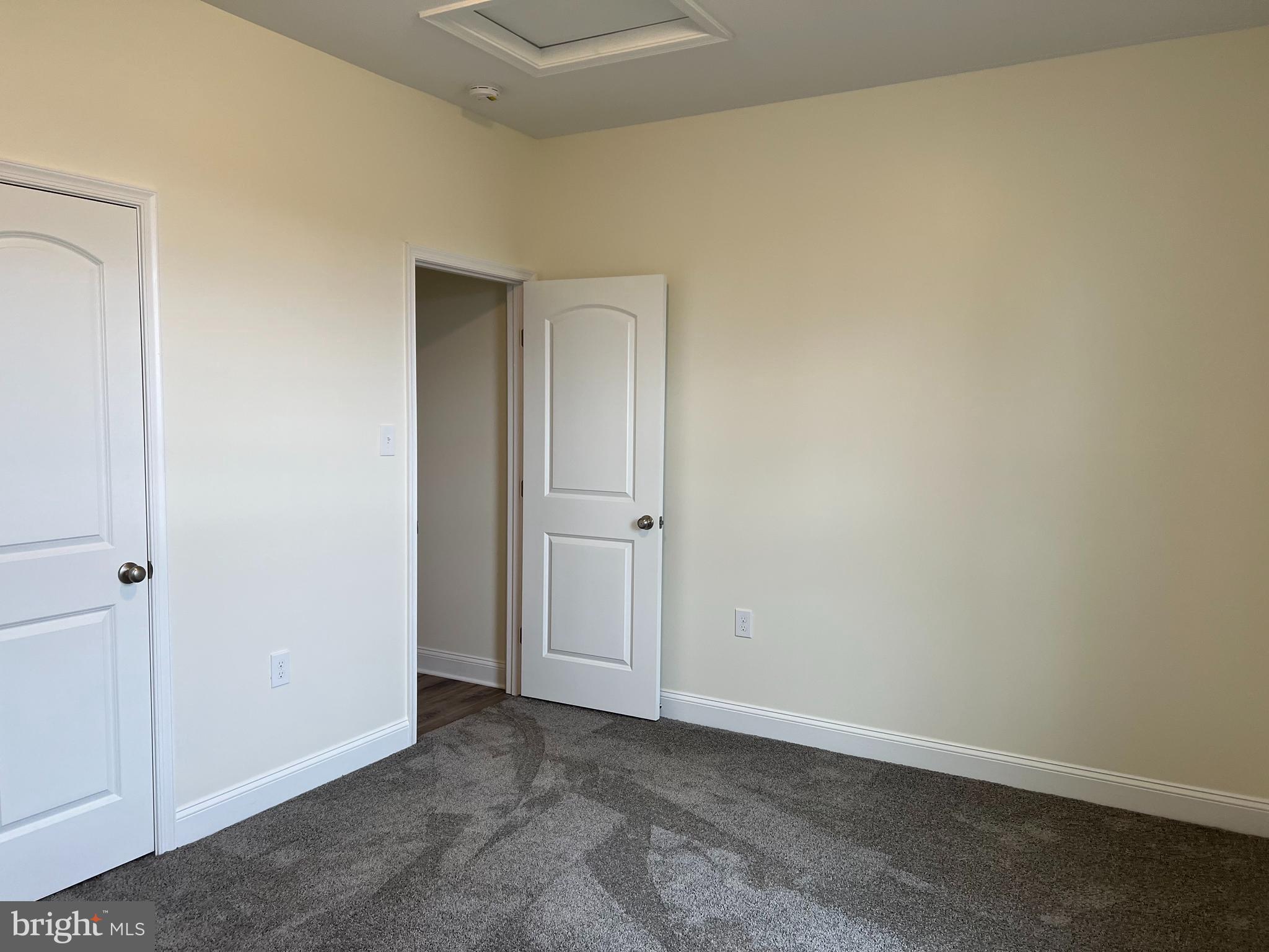 ORCHARD HILLS - Residential