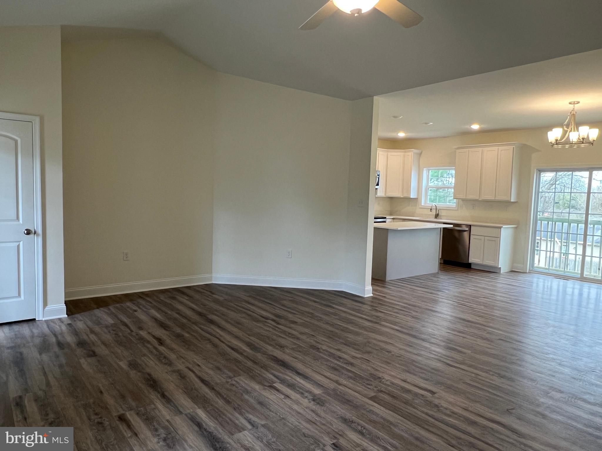 ORCHARD HILLS - Residential