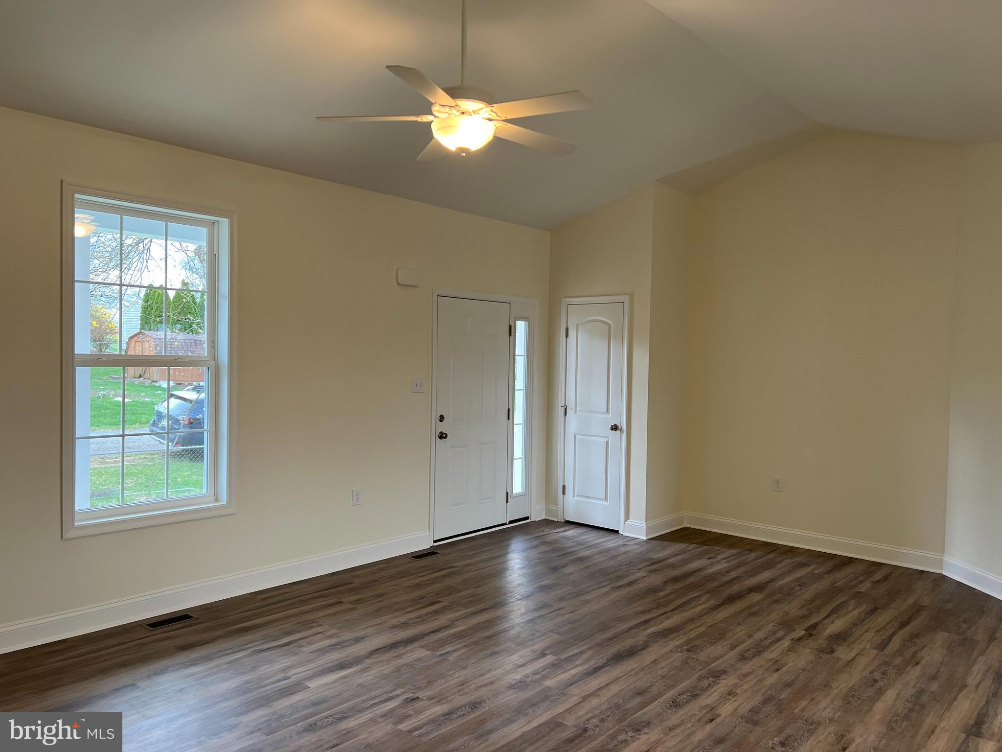 ORCHARD HILLS - Residential