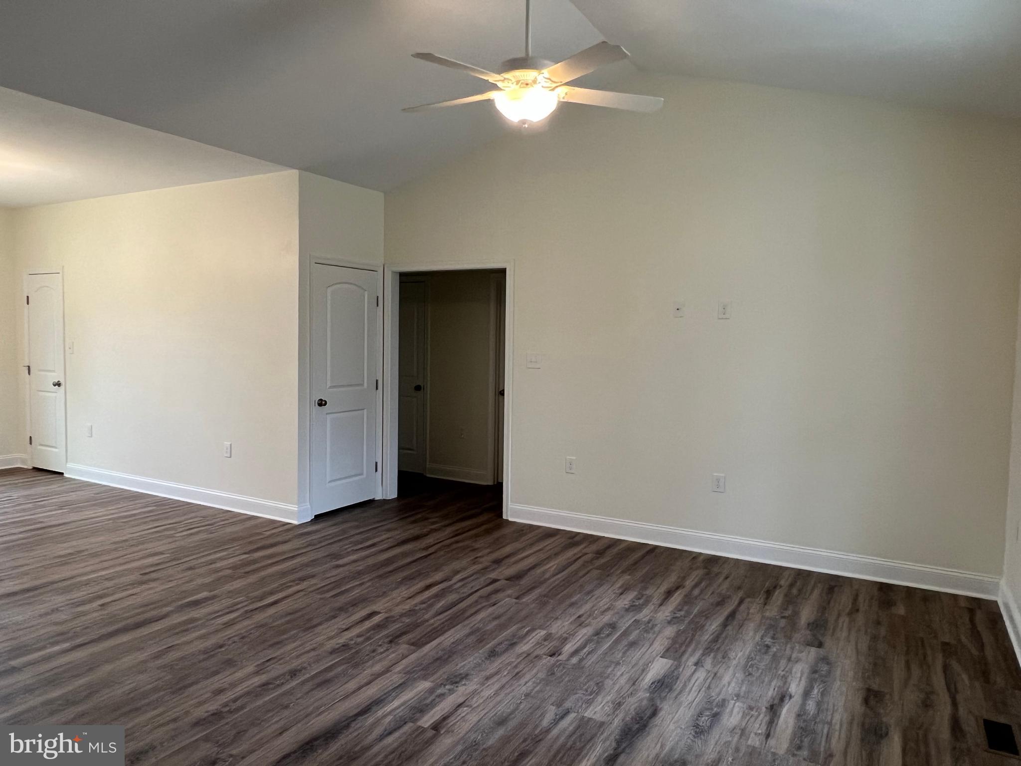 ORCHARD HILLS - Residential