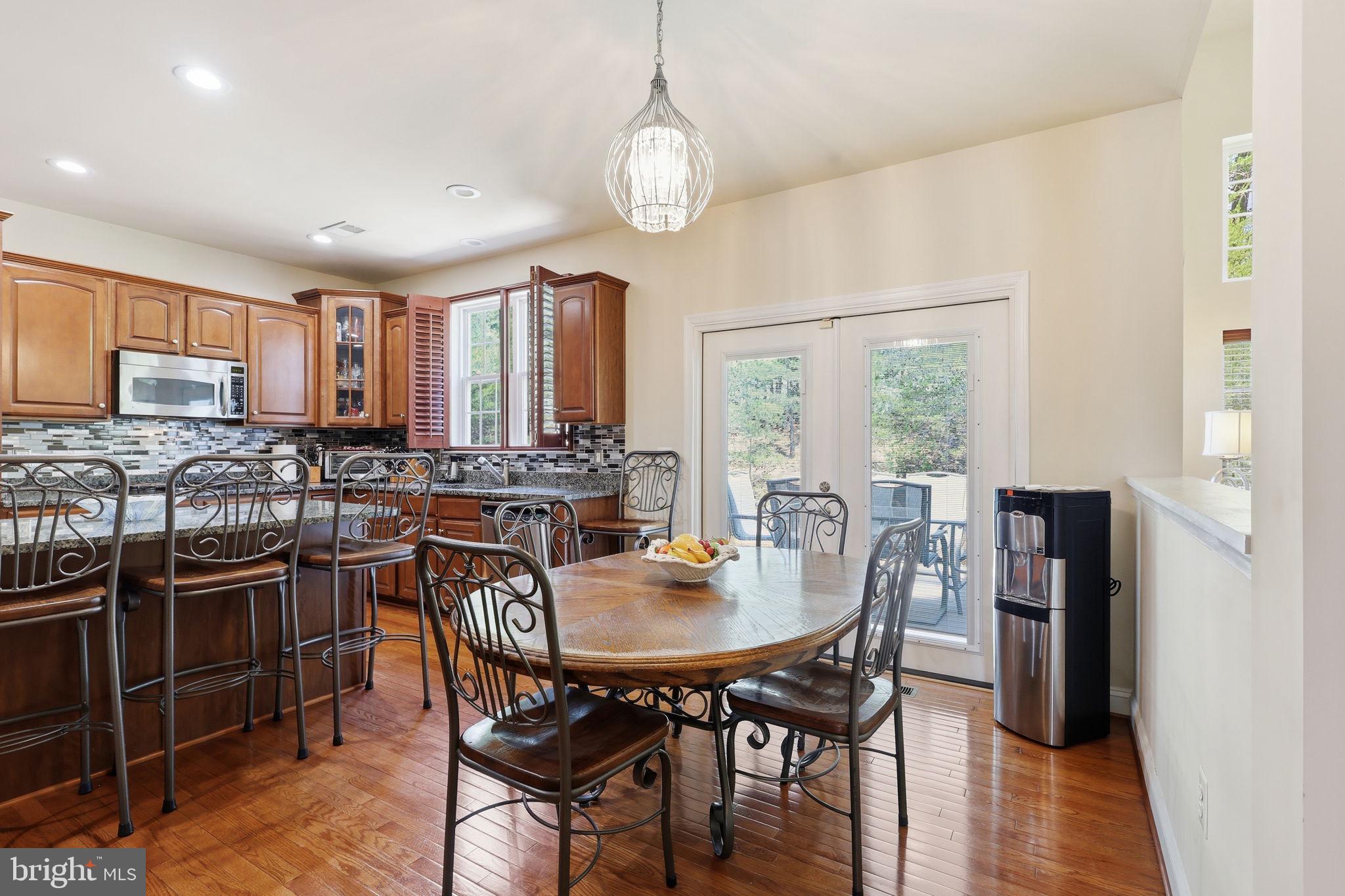 ESTATES AT LEE'S PARKE - Residential