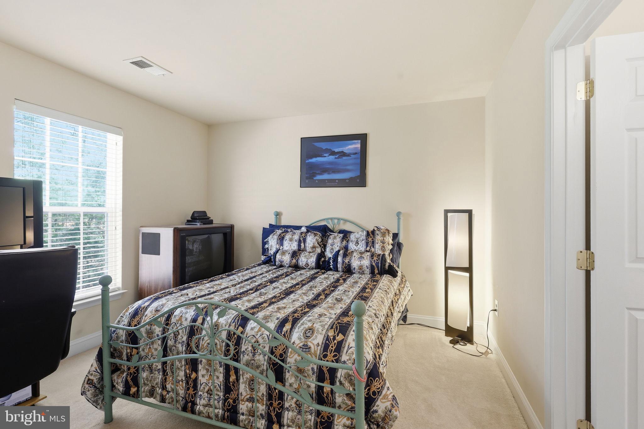 ESTATES AT LEE'S PARKE - Residential