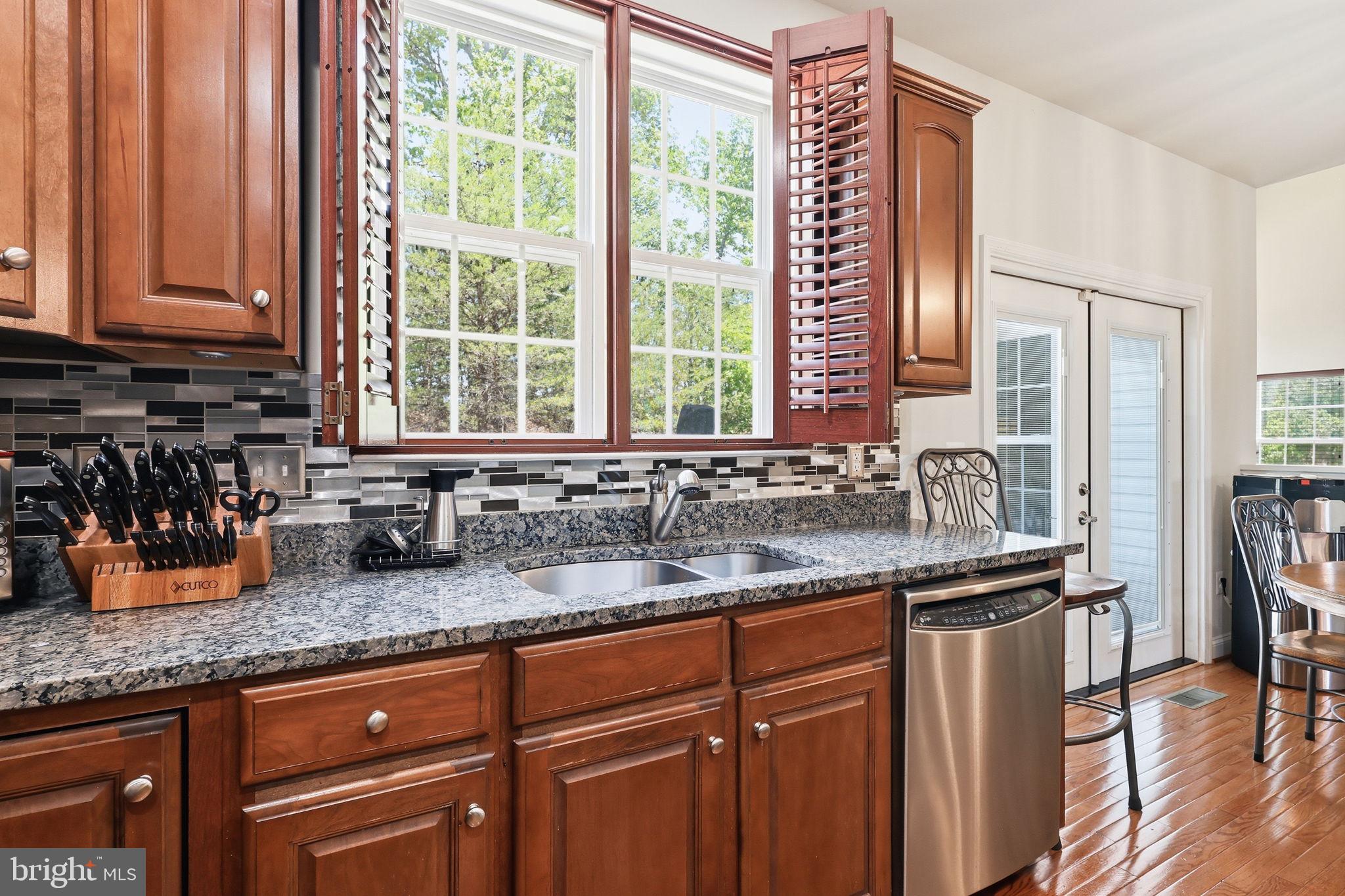 ESTATES AT LEE'S PARKE - Residential